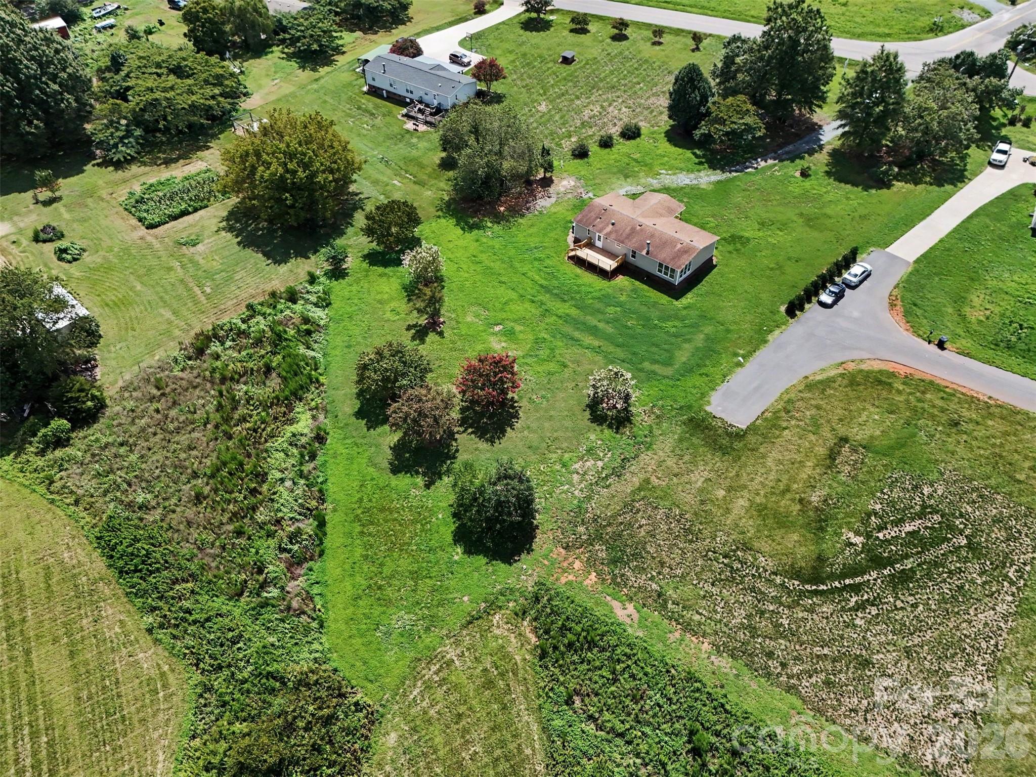 main property photo 15