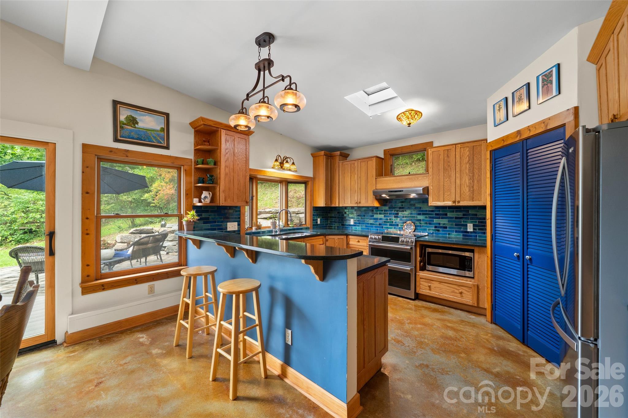 main property photo 17