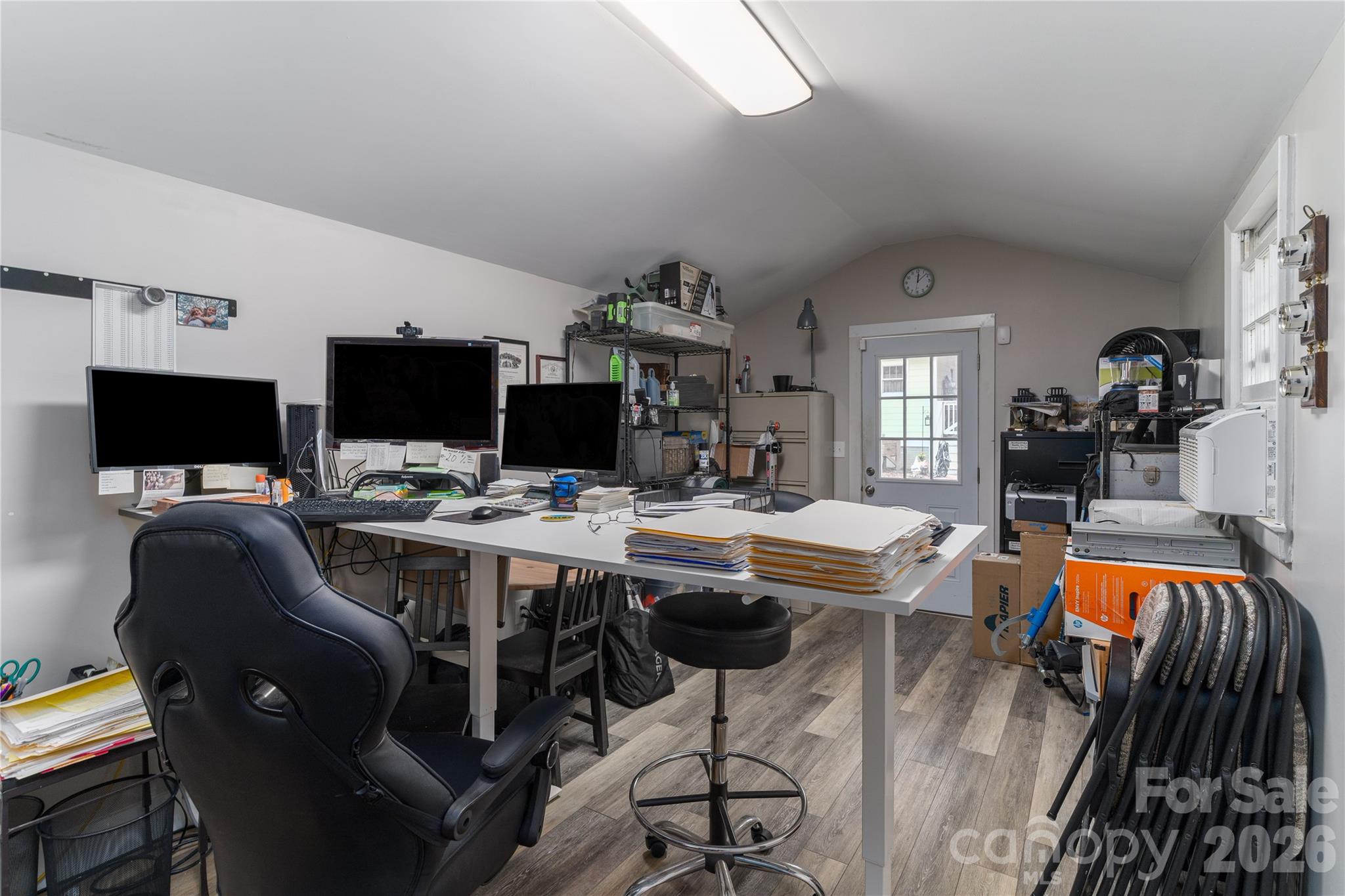 main property photo 35