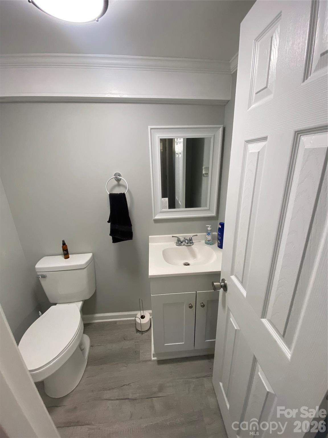 main property photo 8