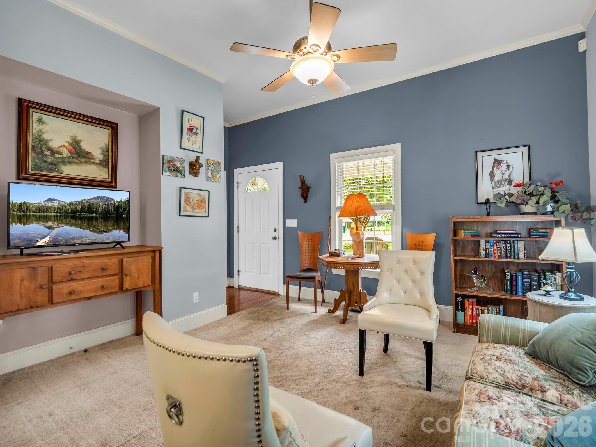 main property photo 9