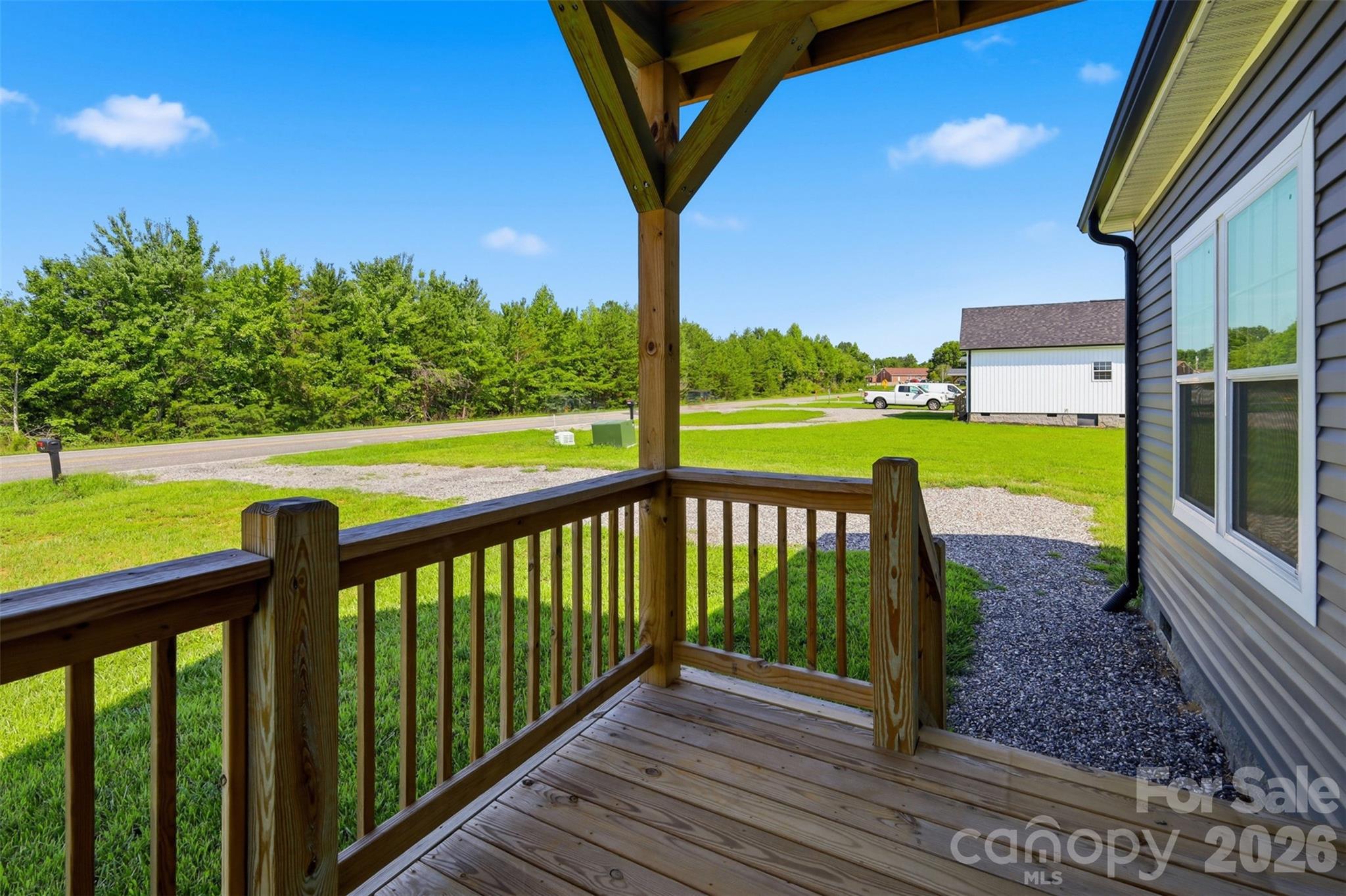 main property photo 10