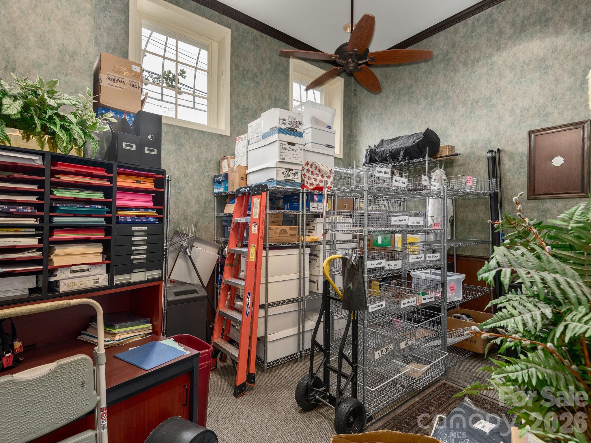 main property photo 9