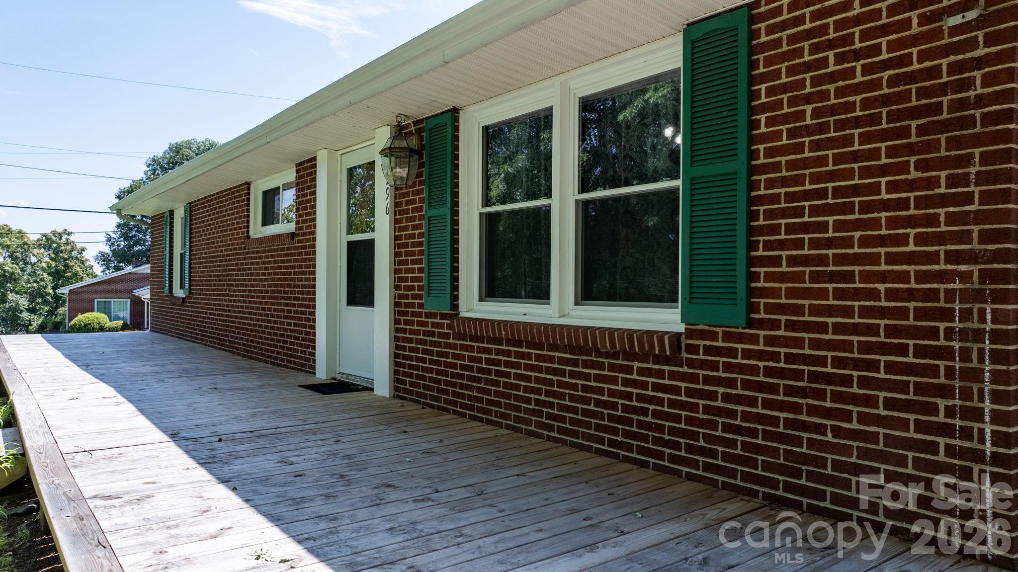 main property photo 25