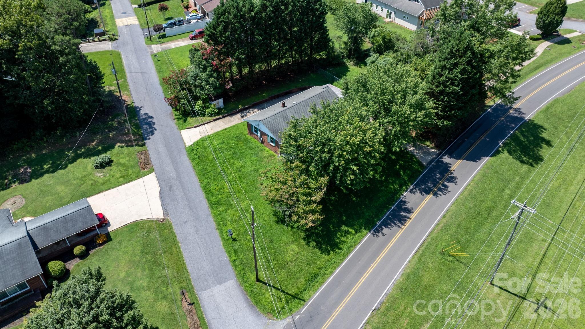 main property photo 27