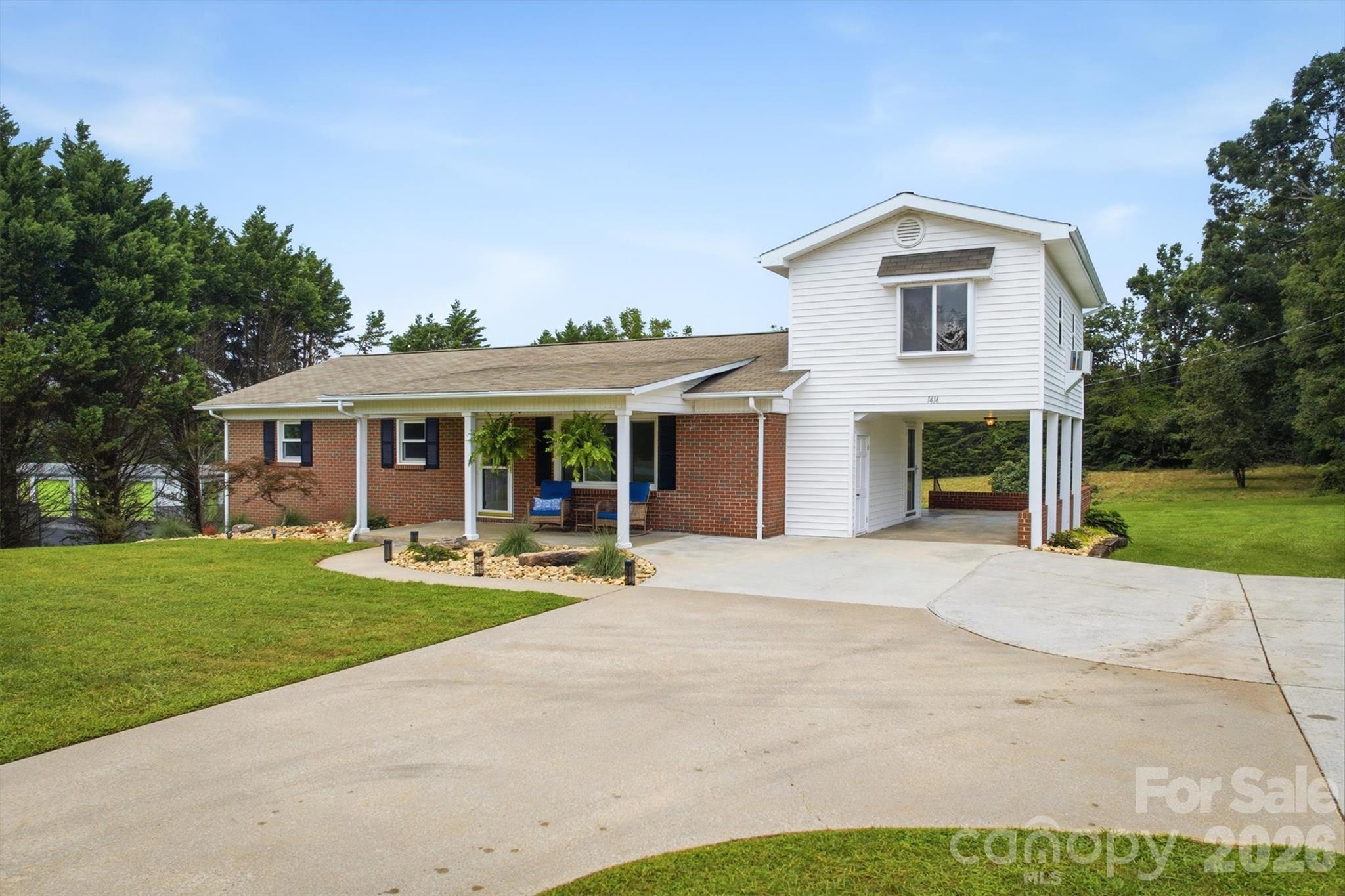 main property photo 29