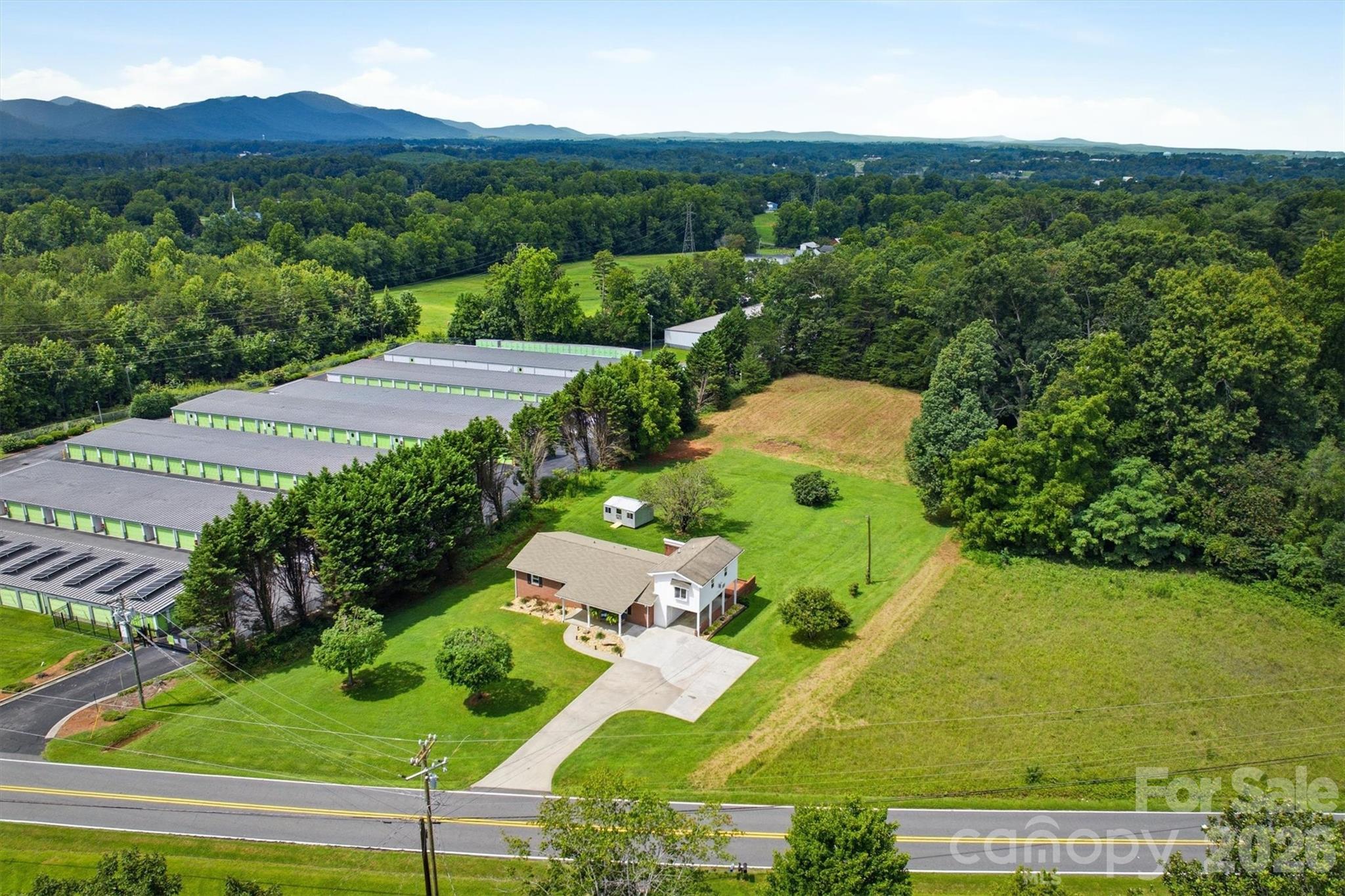 main property photo 33
