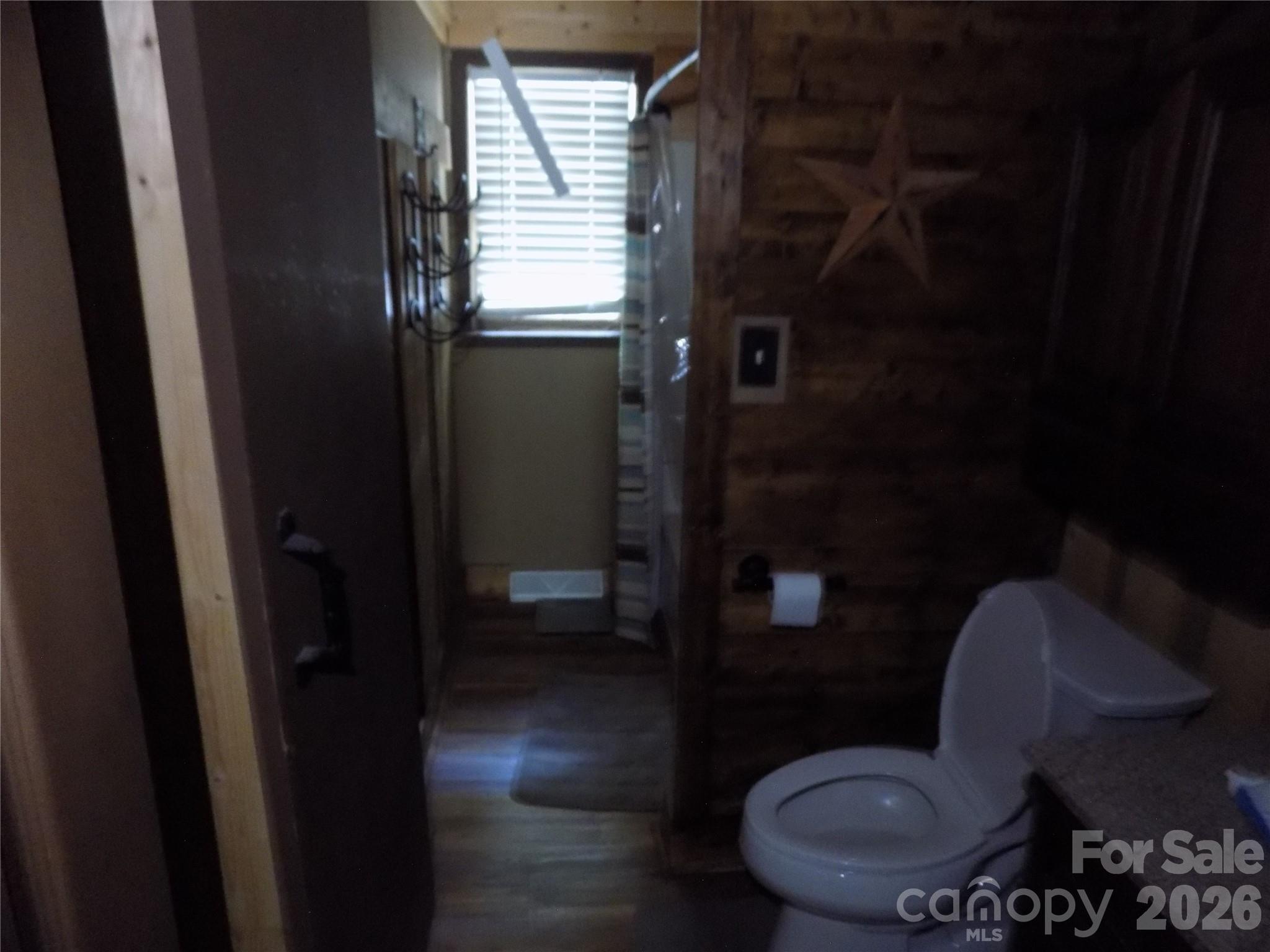 main property photo 11
