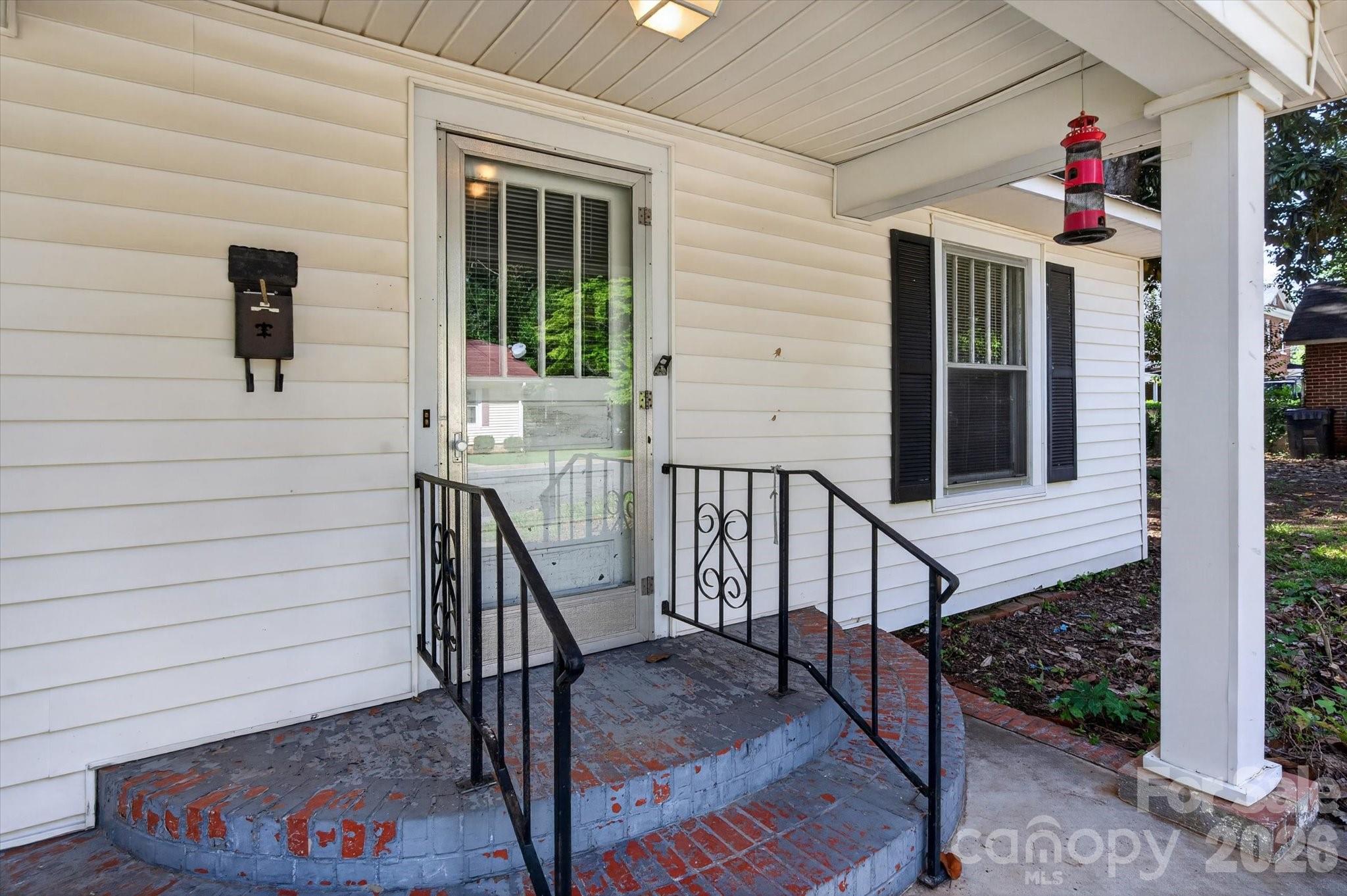 main property photo 2