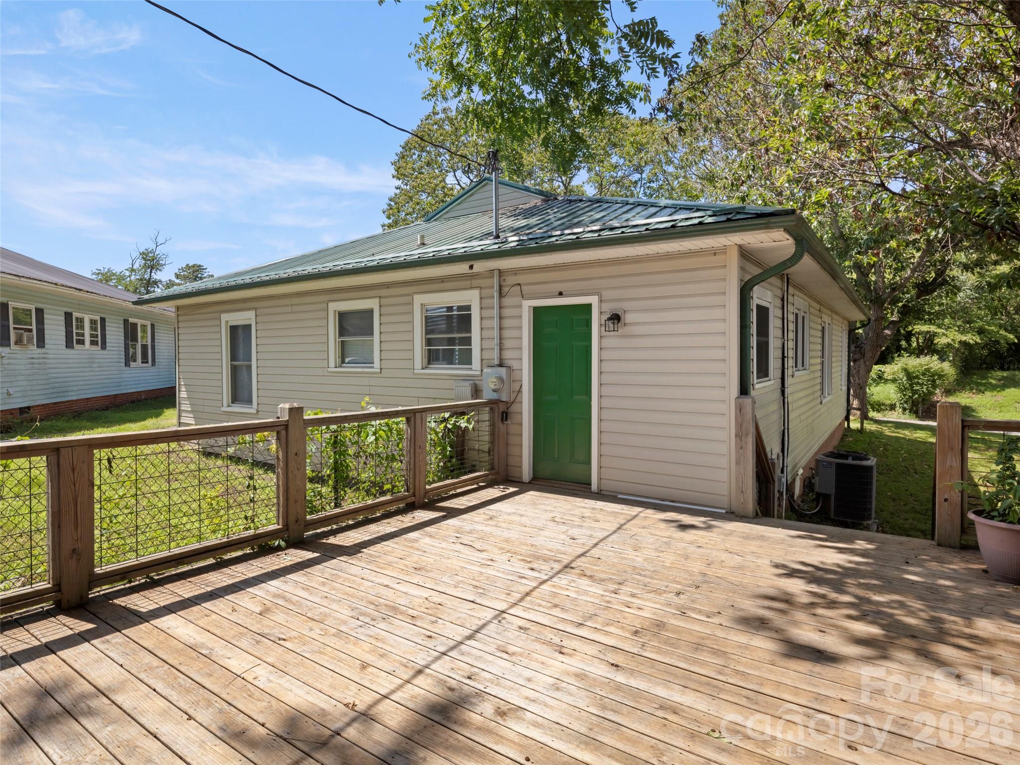 main property photo 18