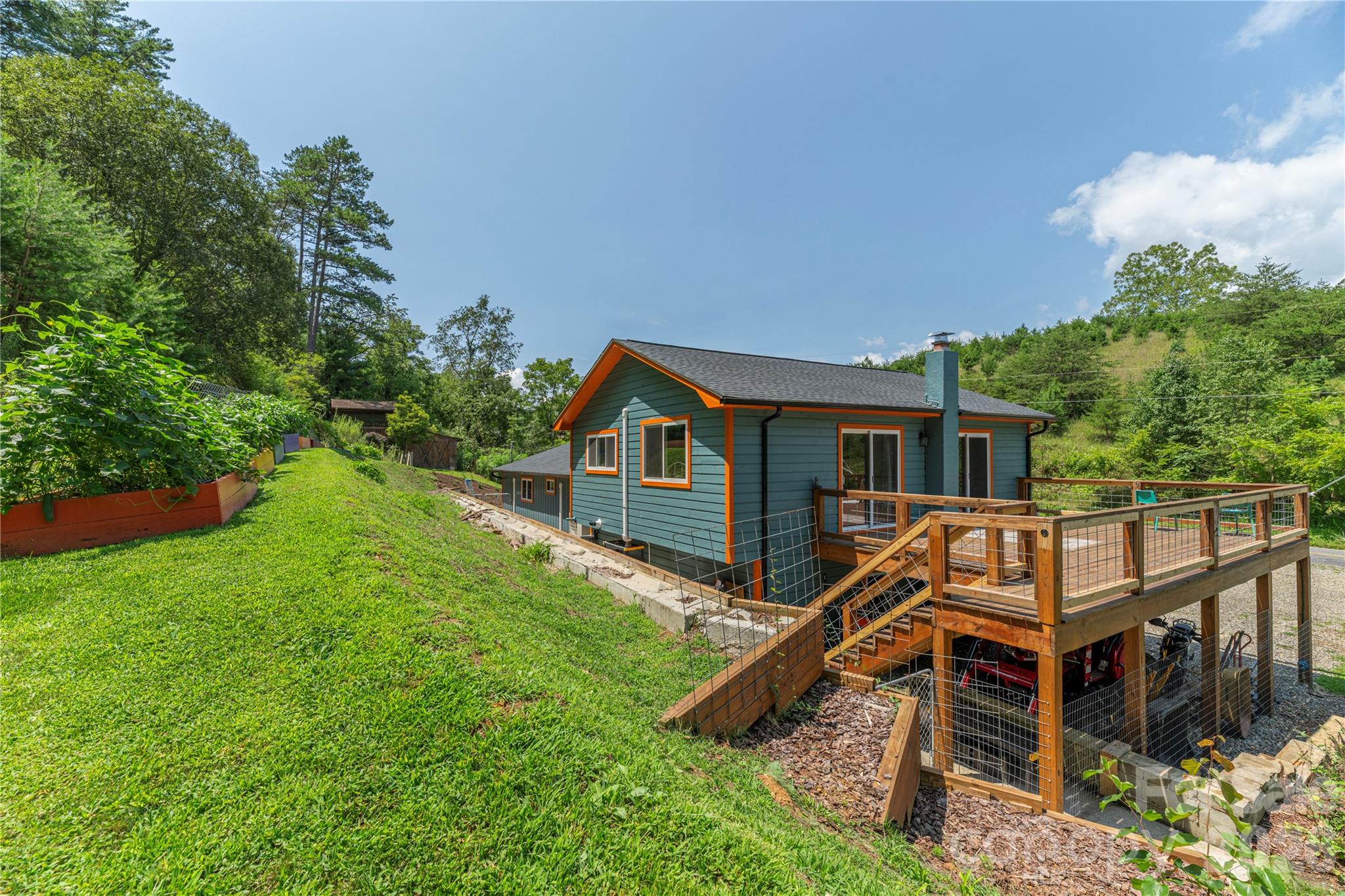main property photo 29