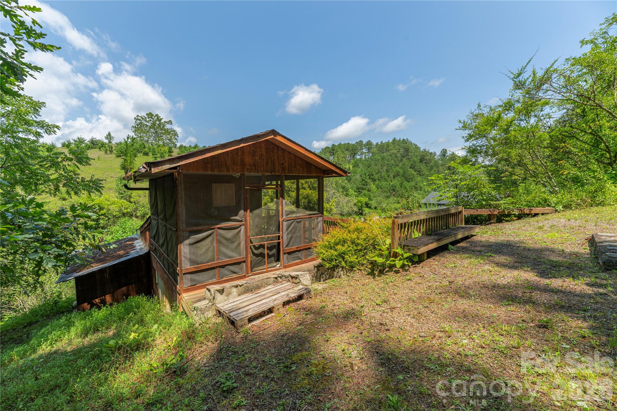 main property photo 34
