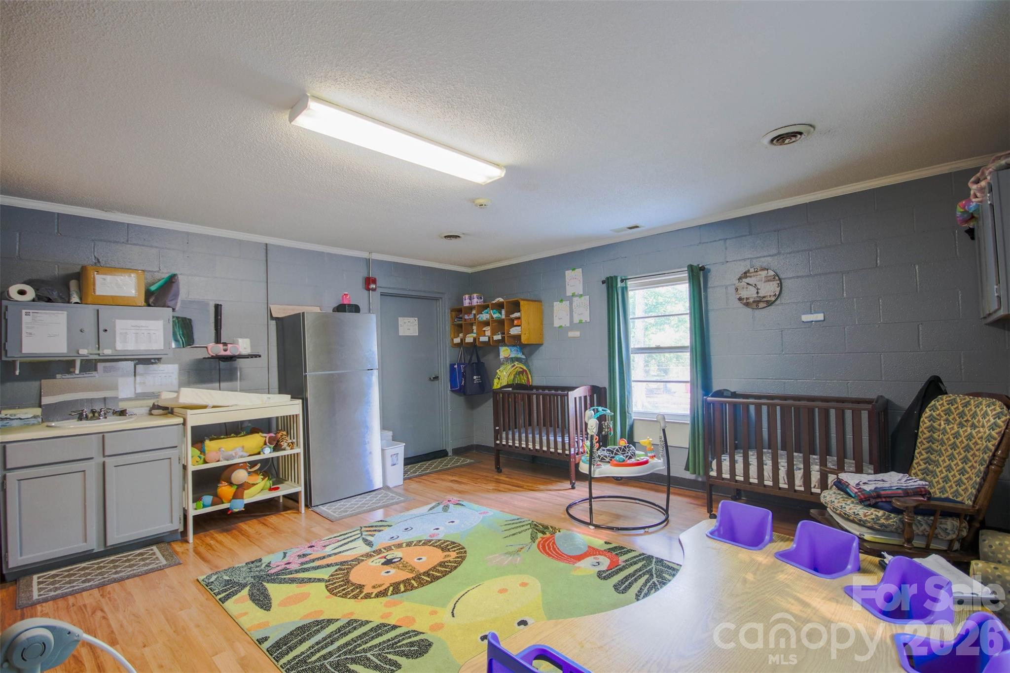 main property photo 22