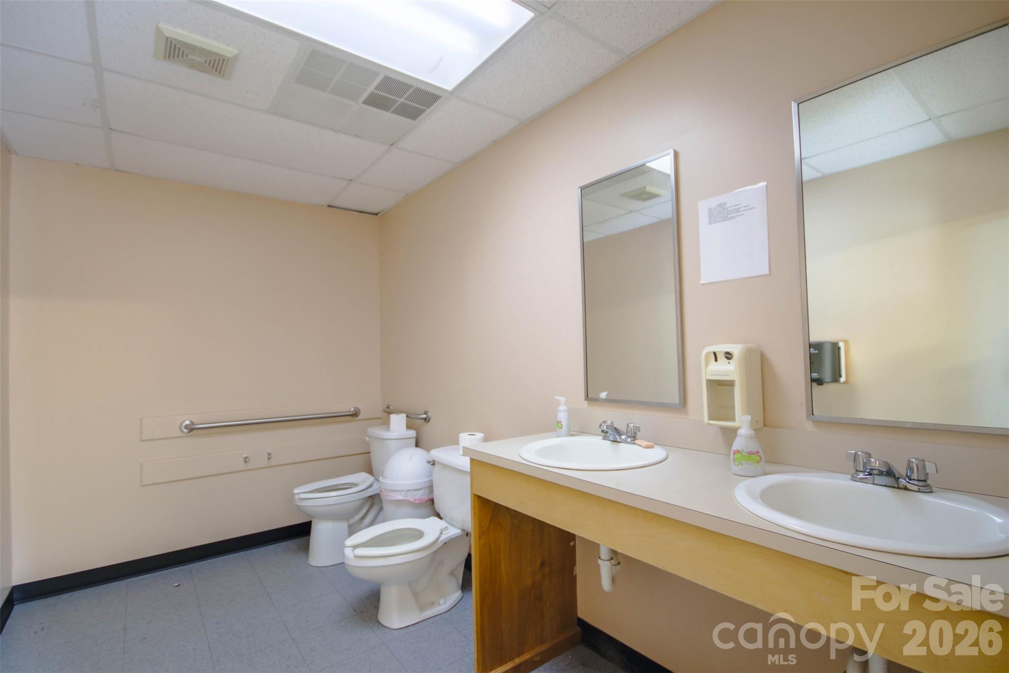 main property photo 29