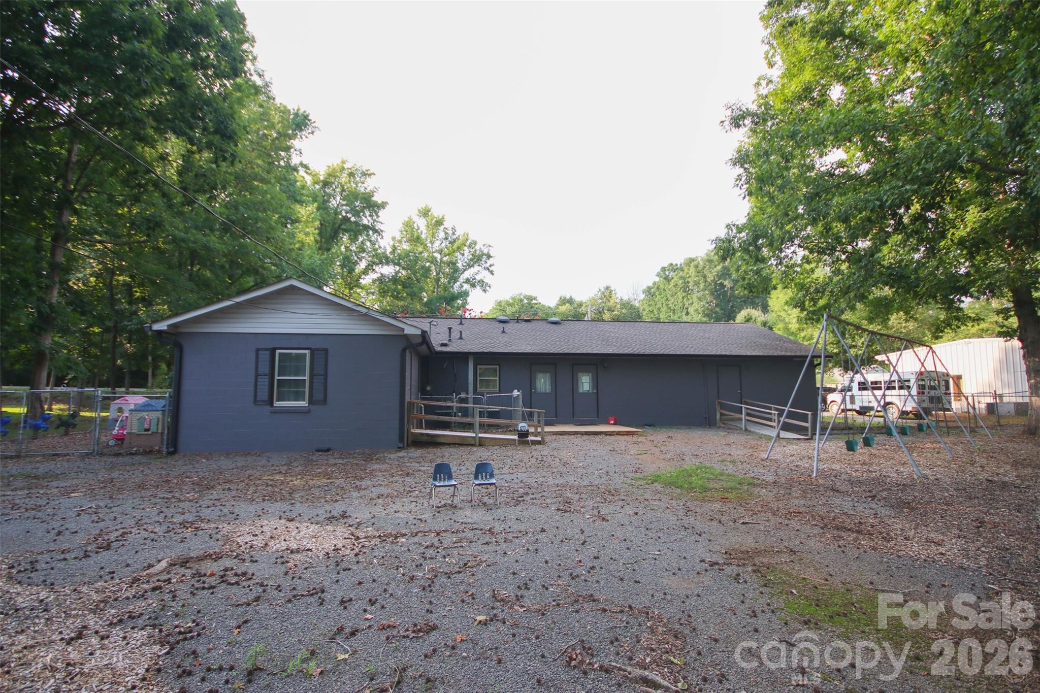 main property photo 34