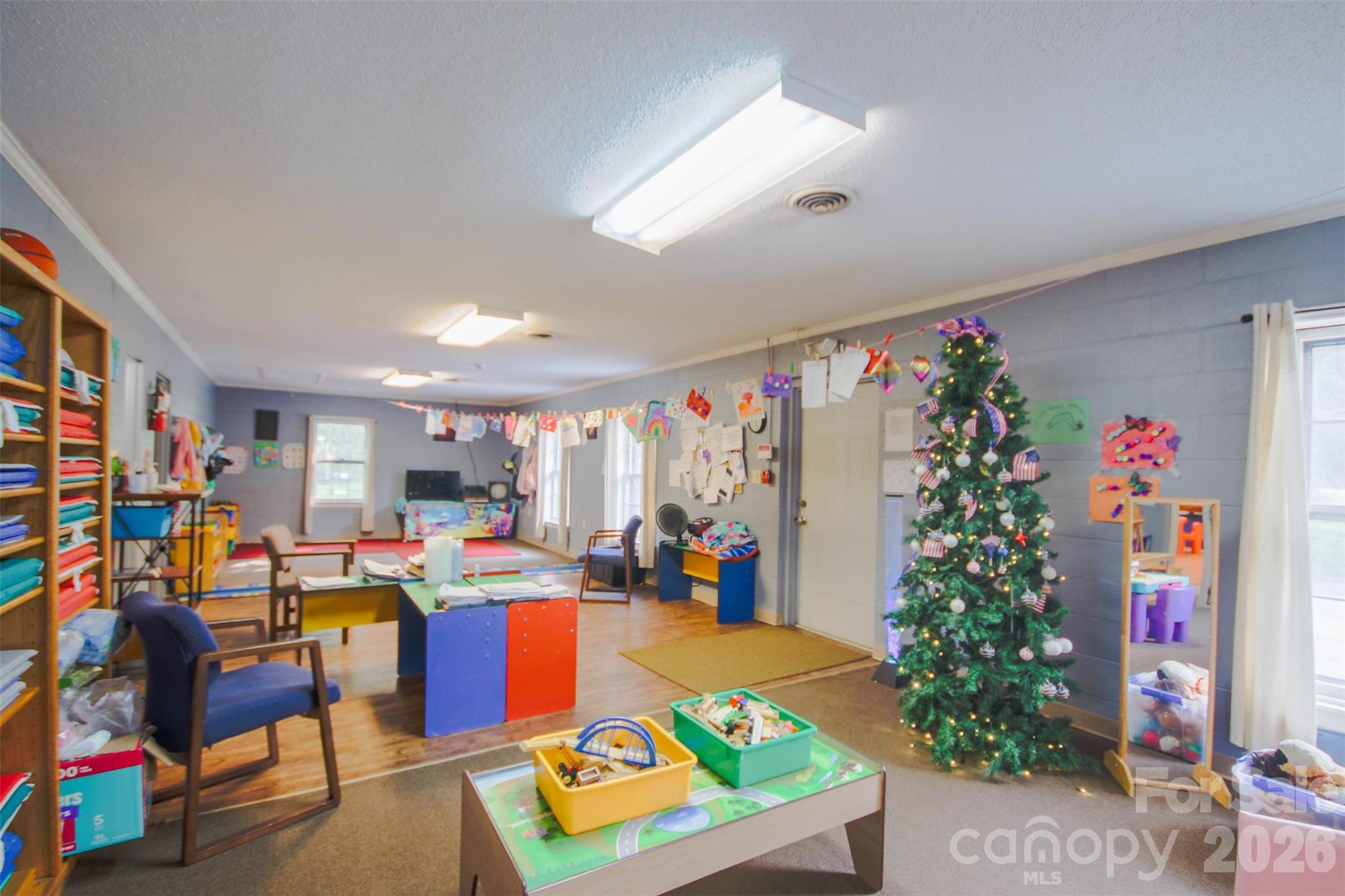 main property photo 5