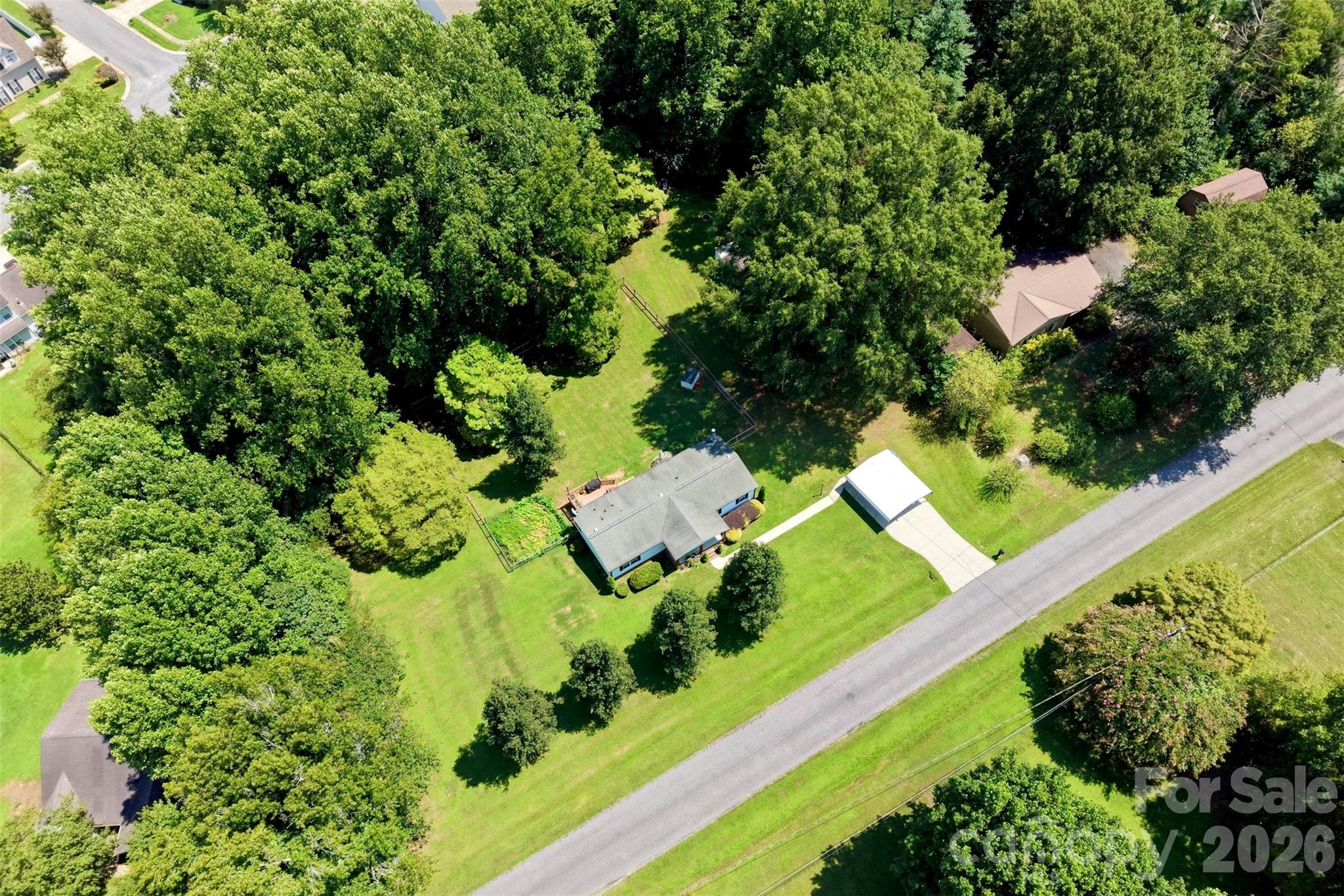 main property photo 33
