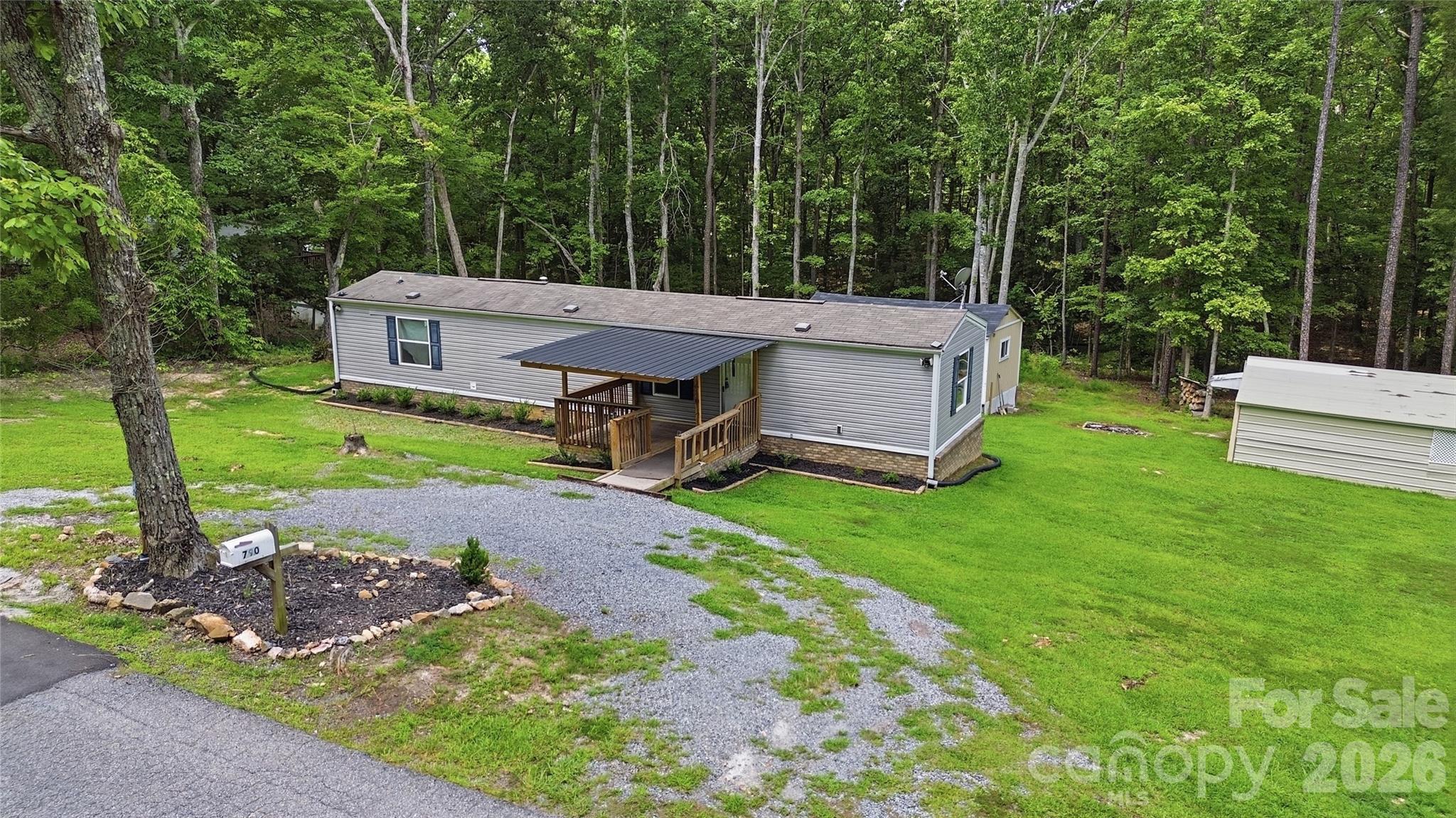 main property photo 13