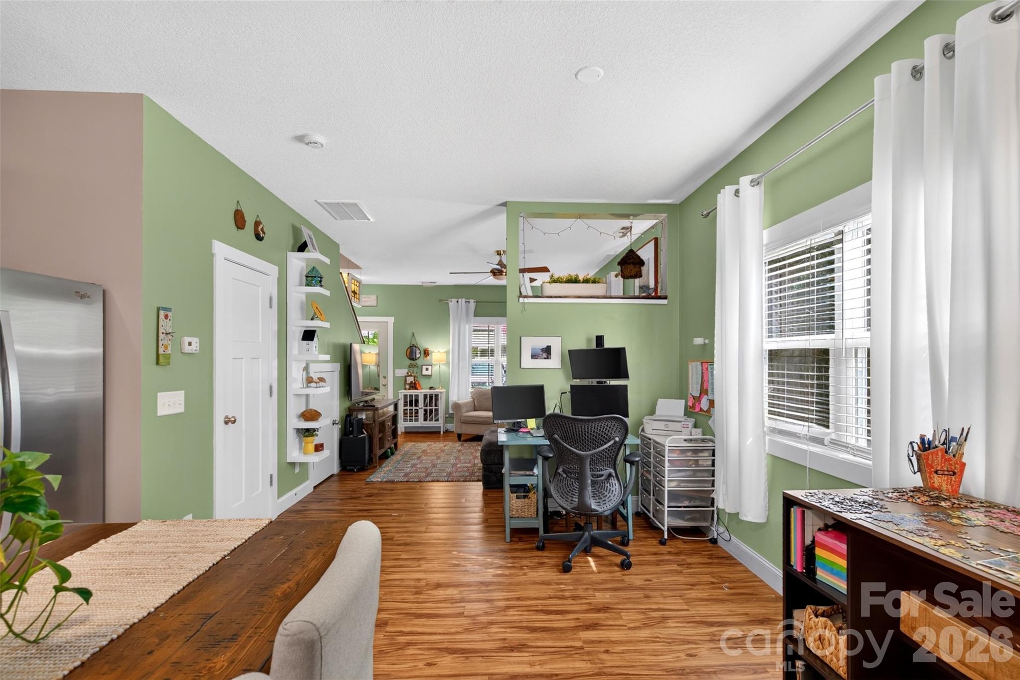 main property photo 11