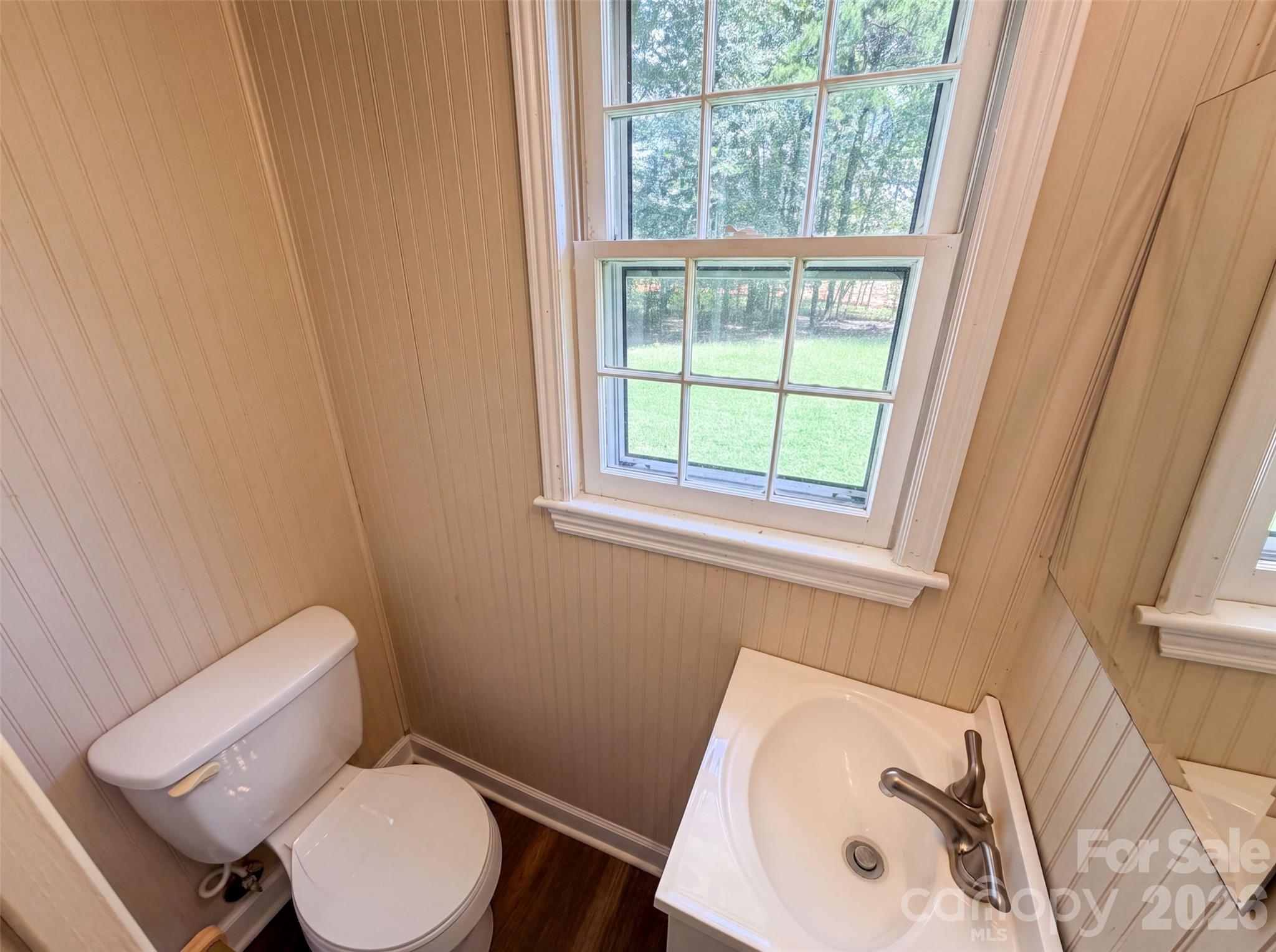 main property photo 12