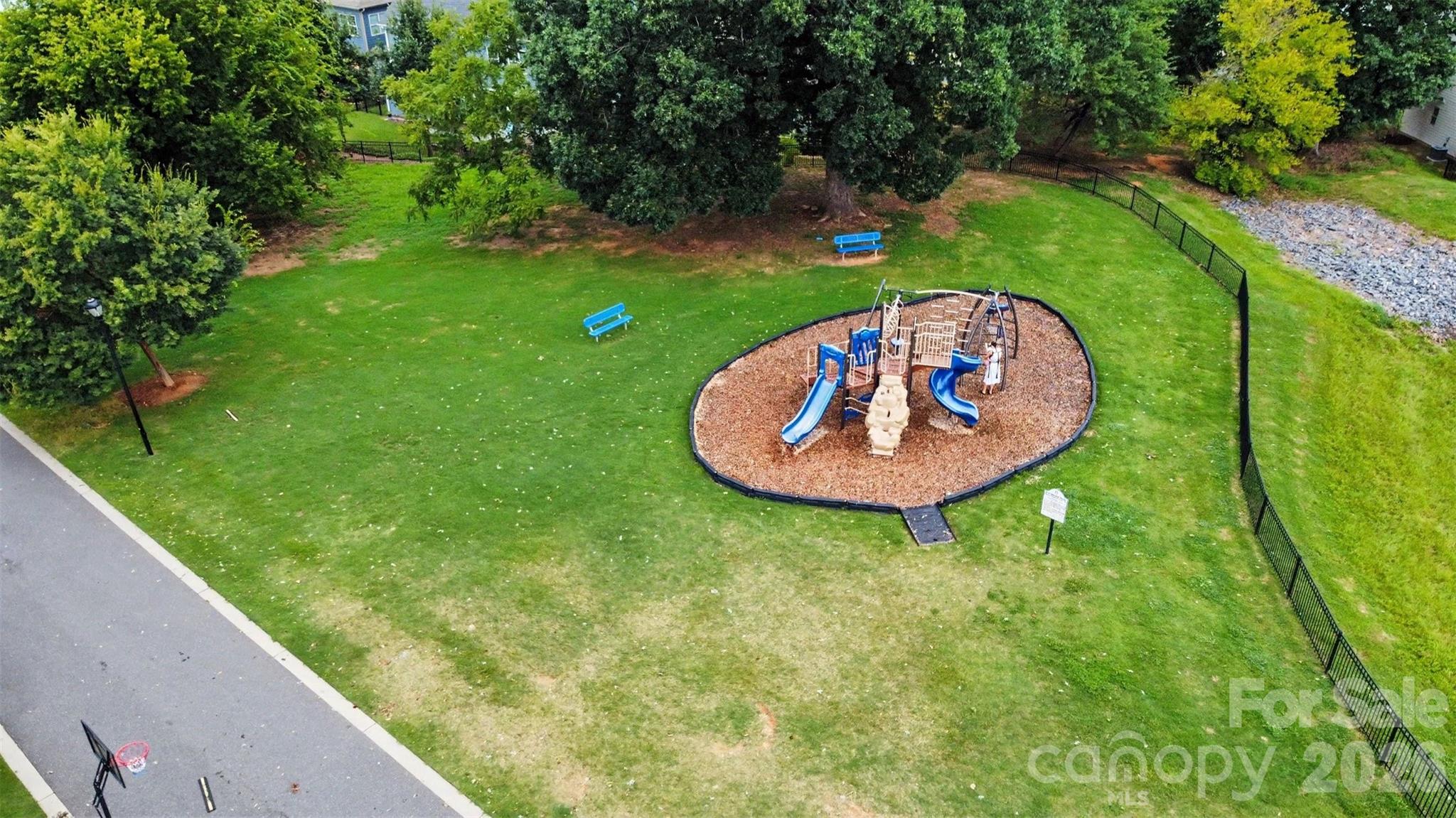 main property photo 45