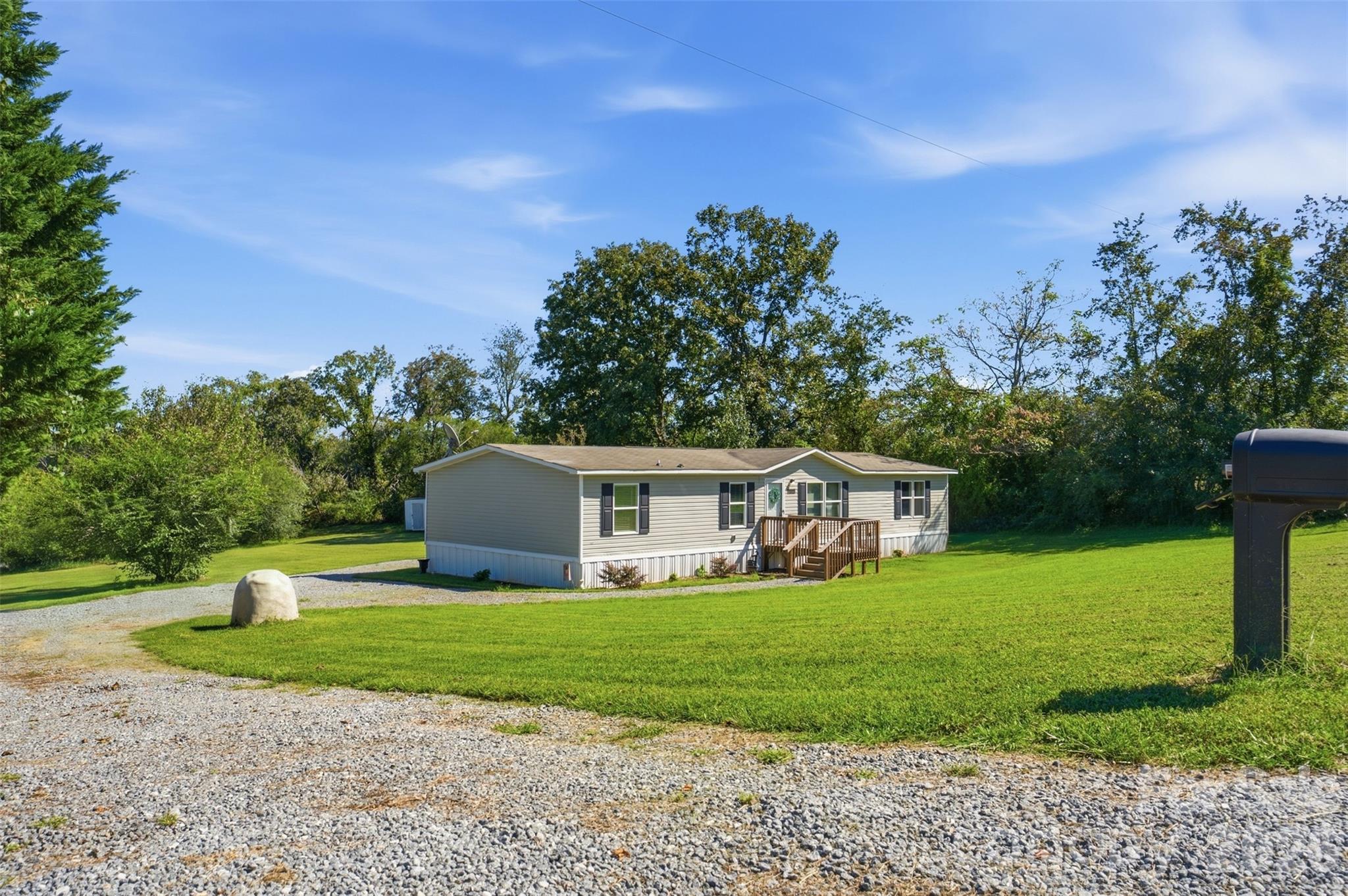 main property photo 31