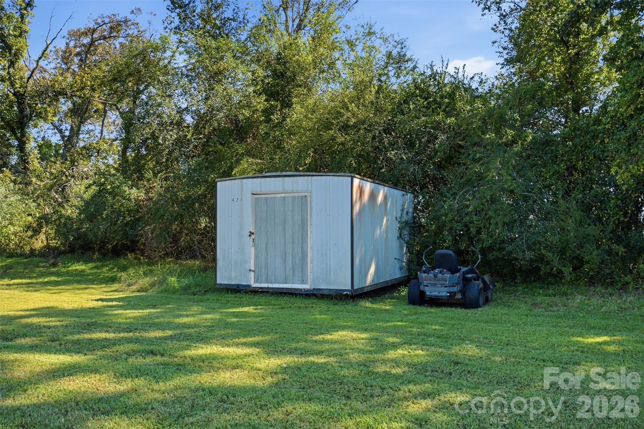 main property photo 32