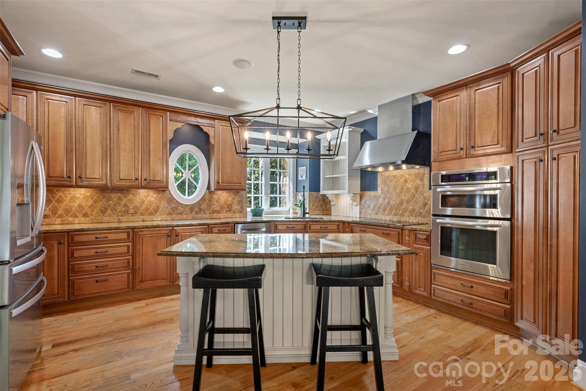 main property photo 10