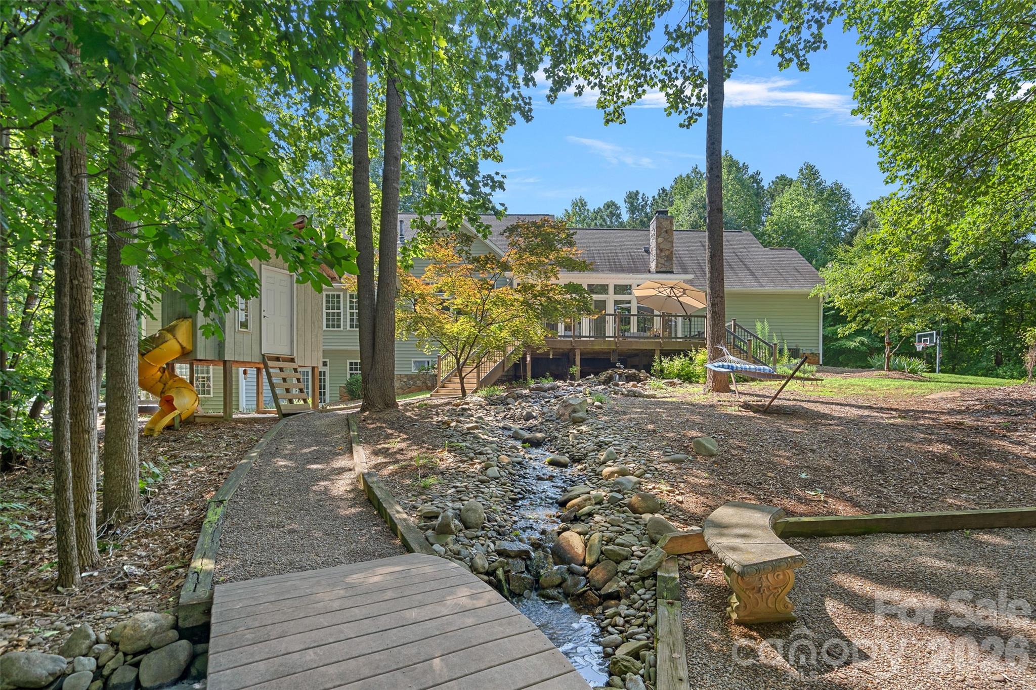 main property photo 40