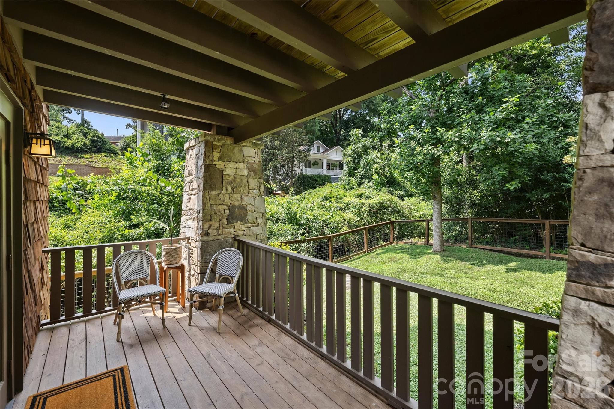 main property photo 30