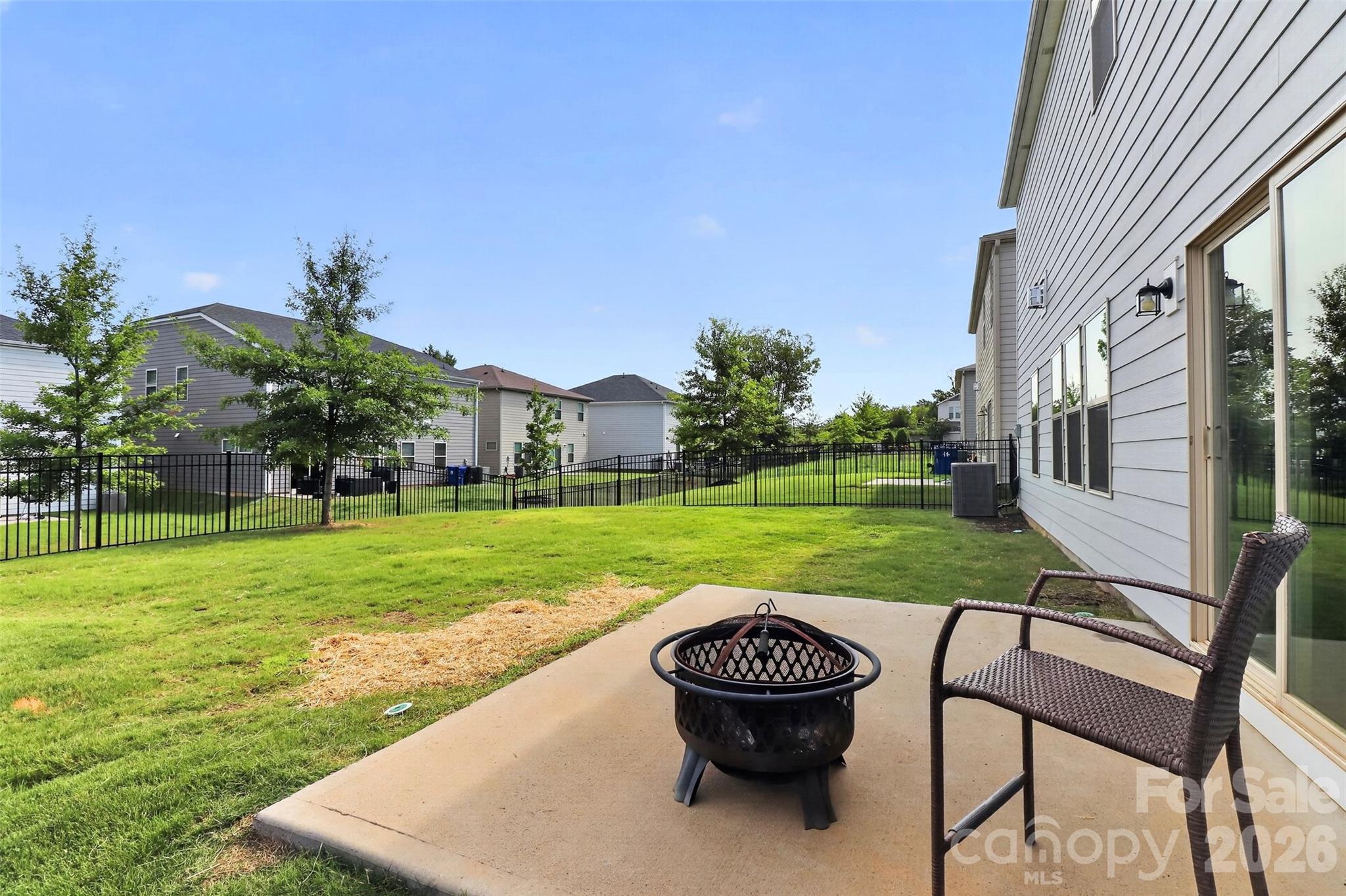main property photo 37