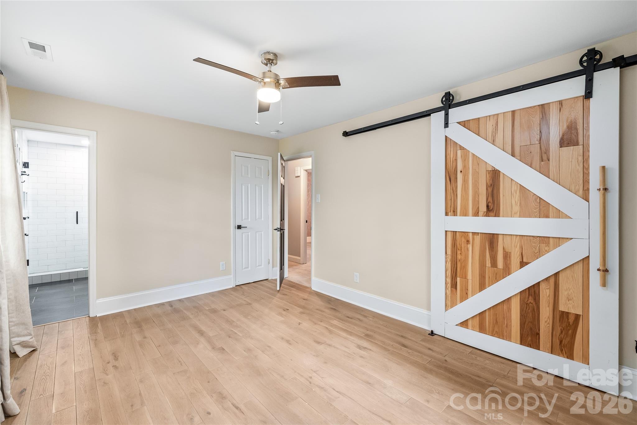 property viewer photo 22