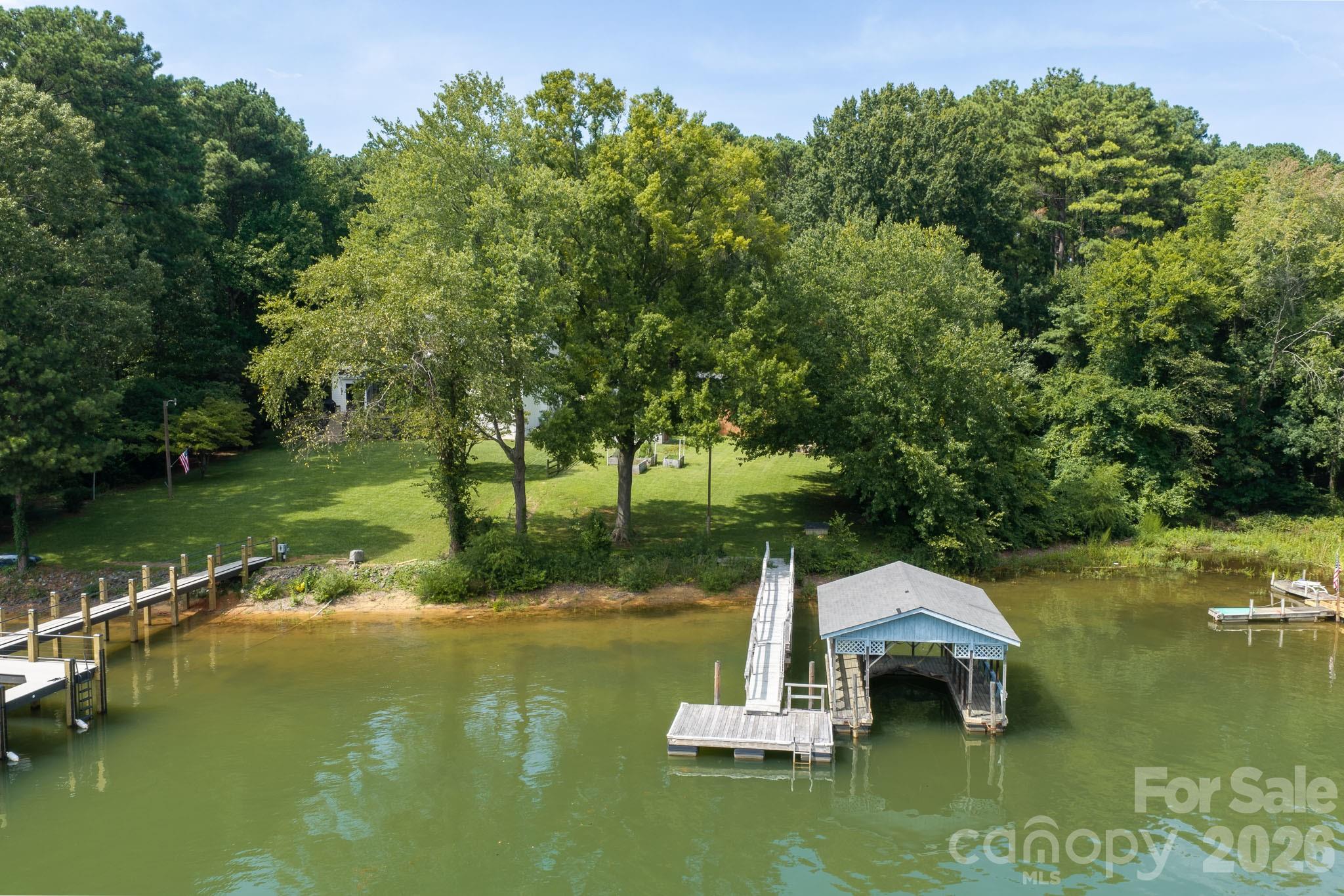 main property photo 41