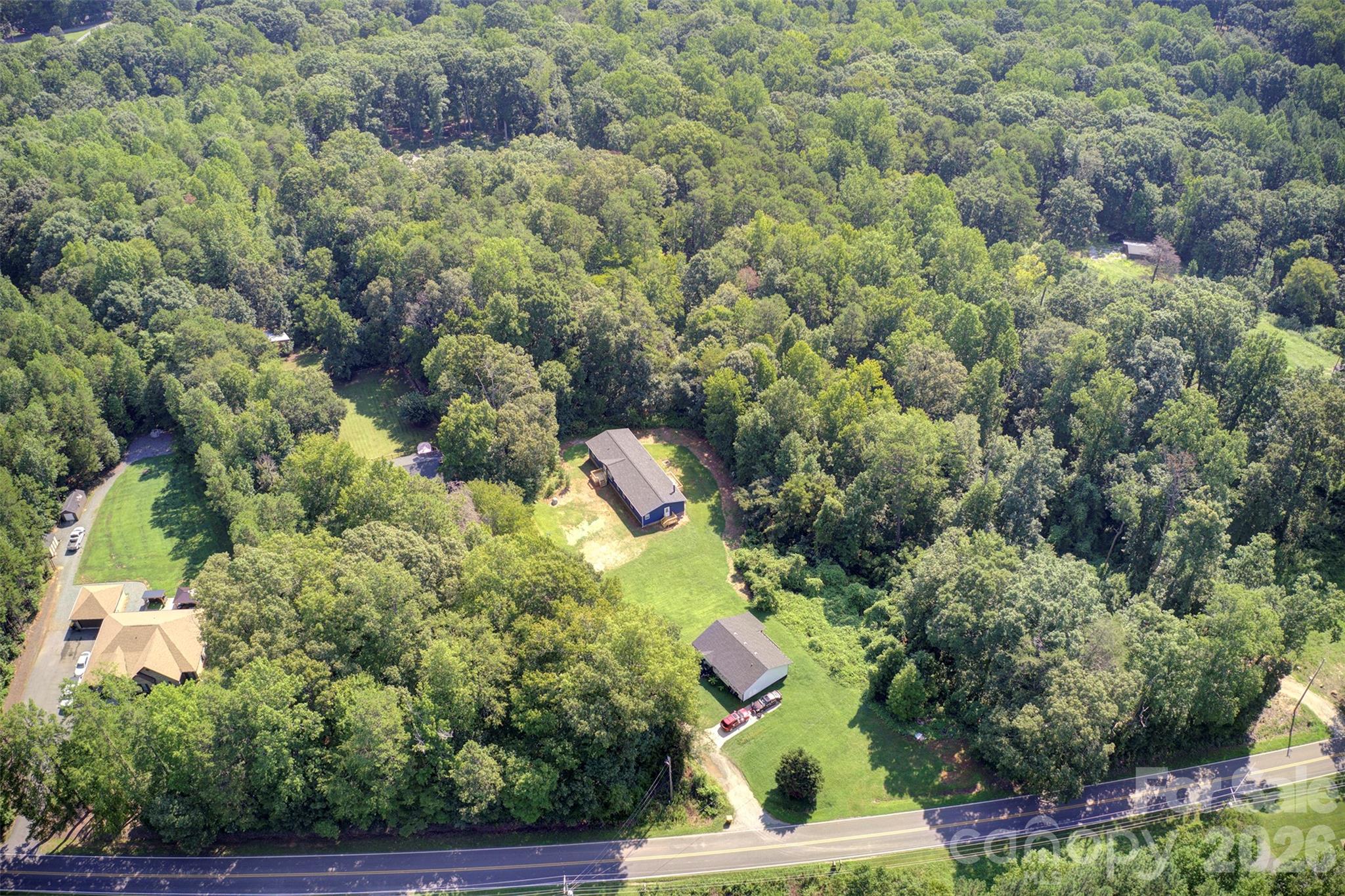 main property photo 10