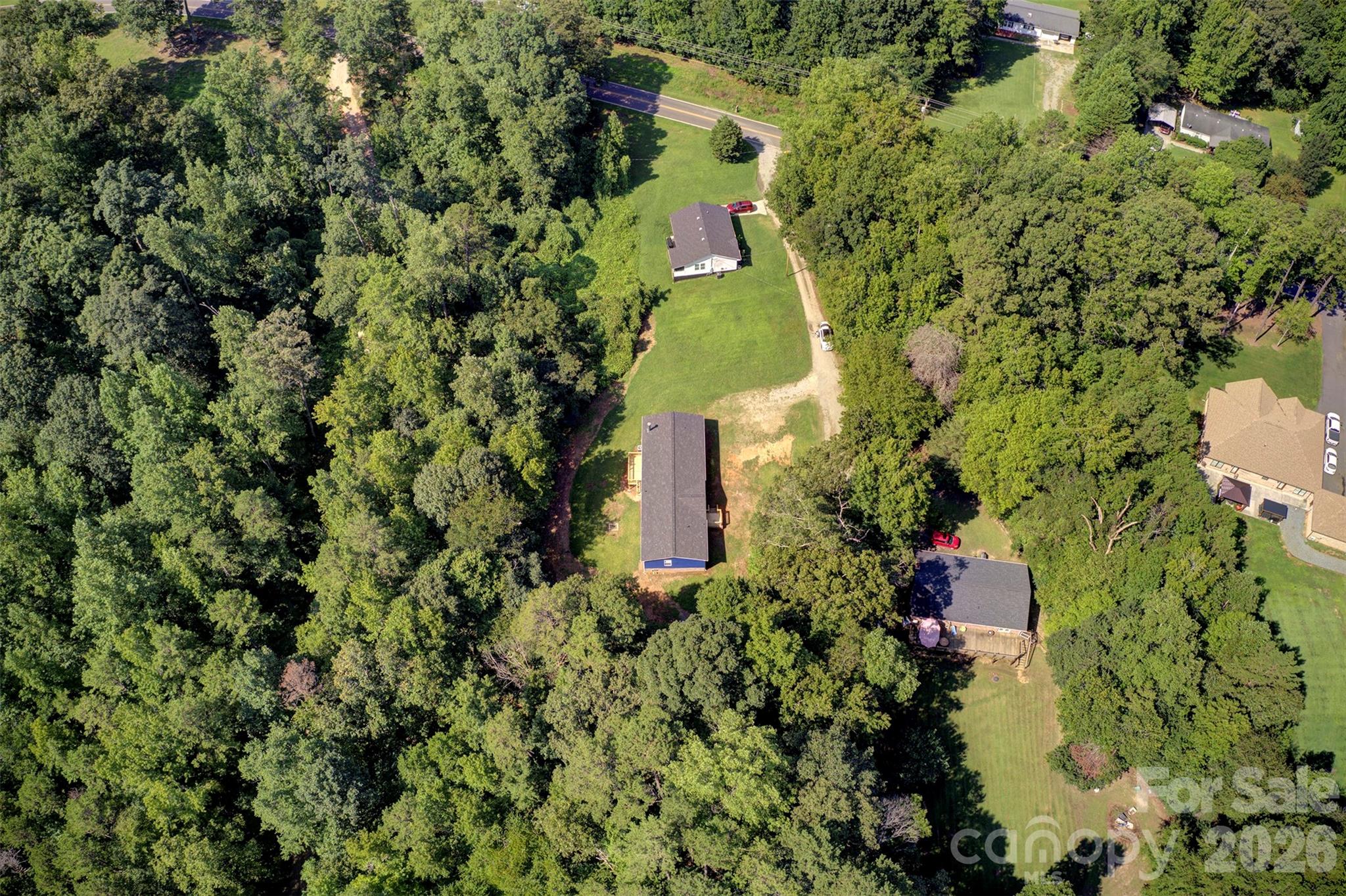 main property photo 11