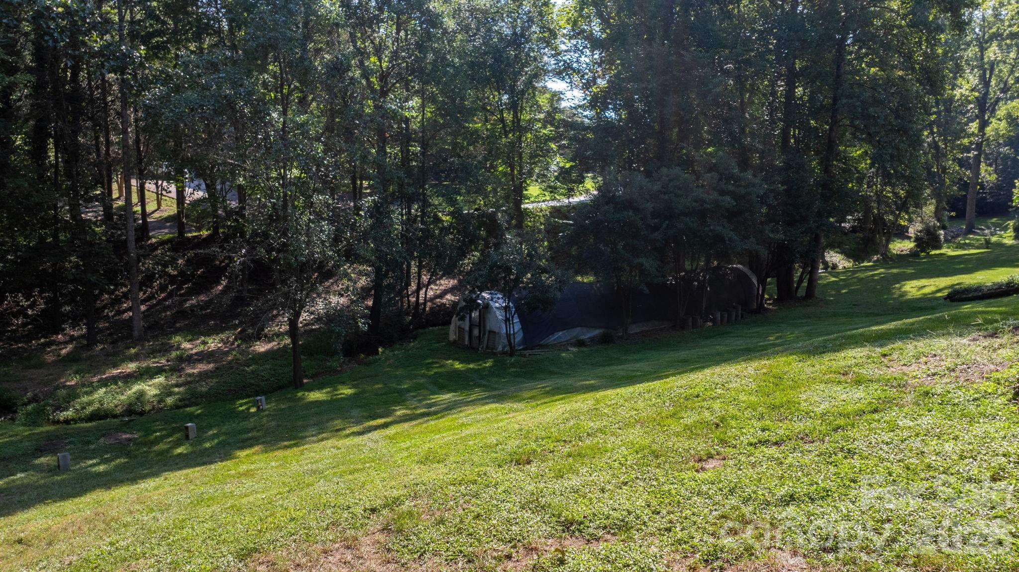 main property photo 40