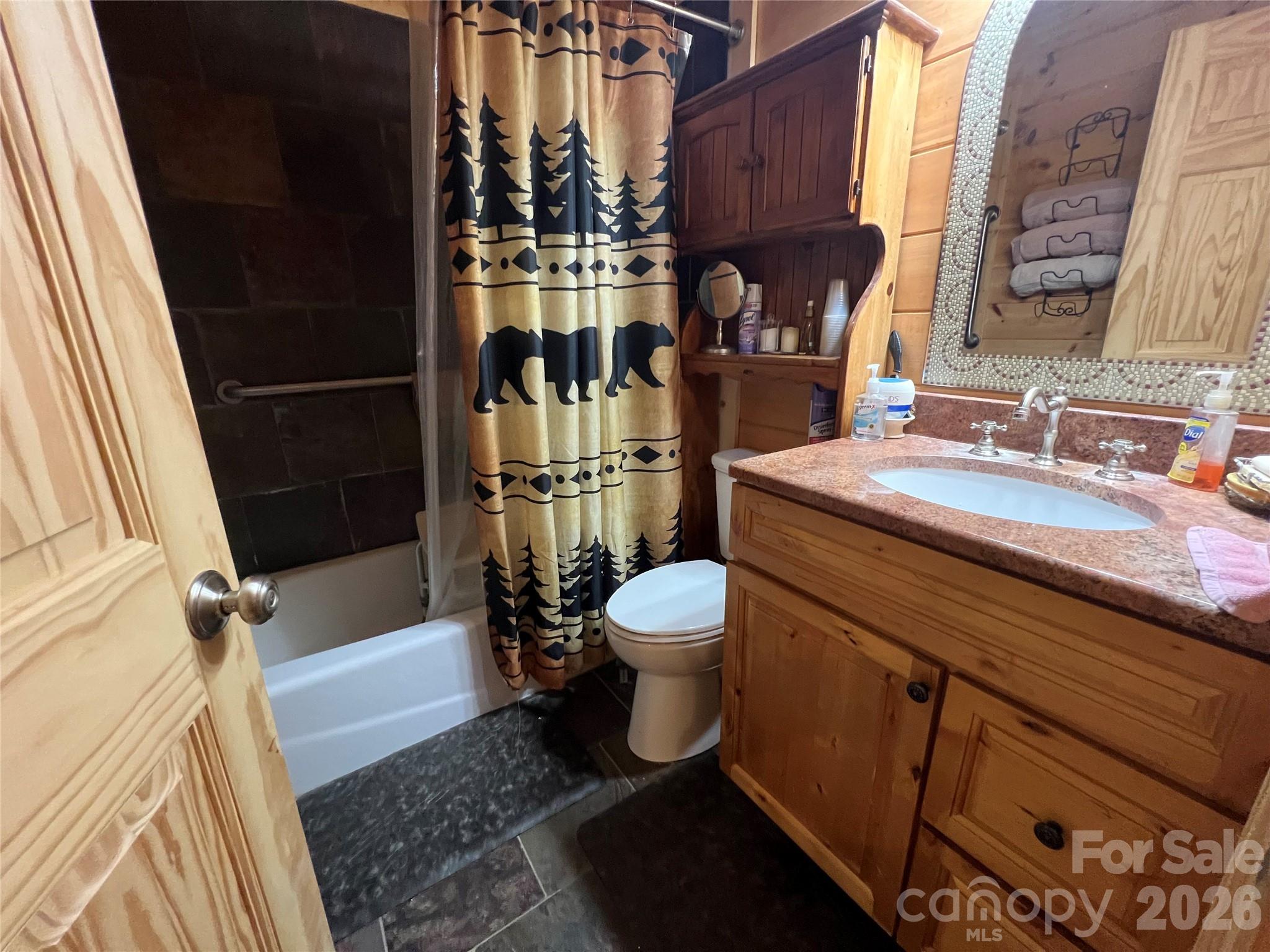 main property photo 9