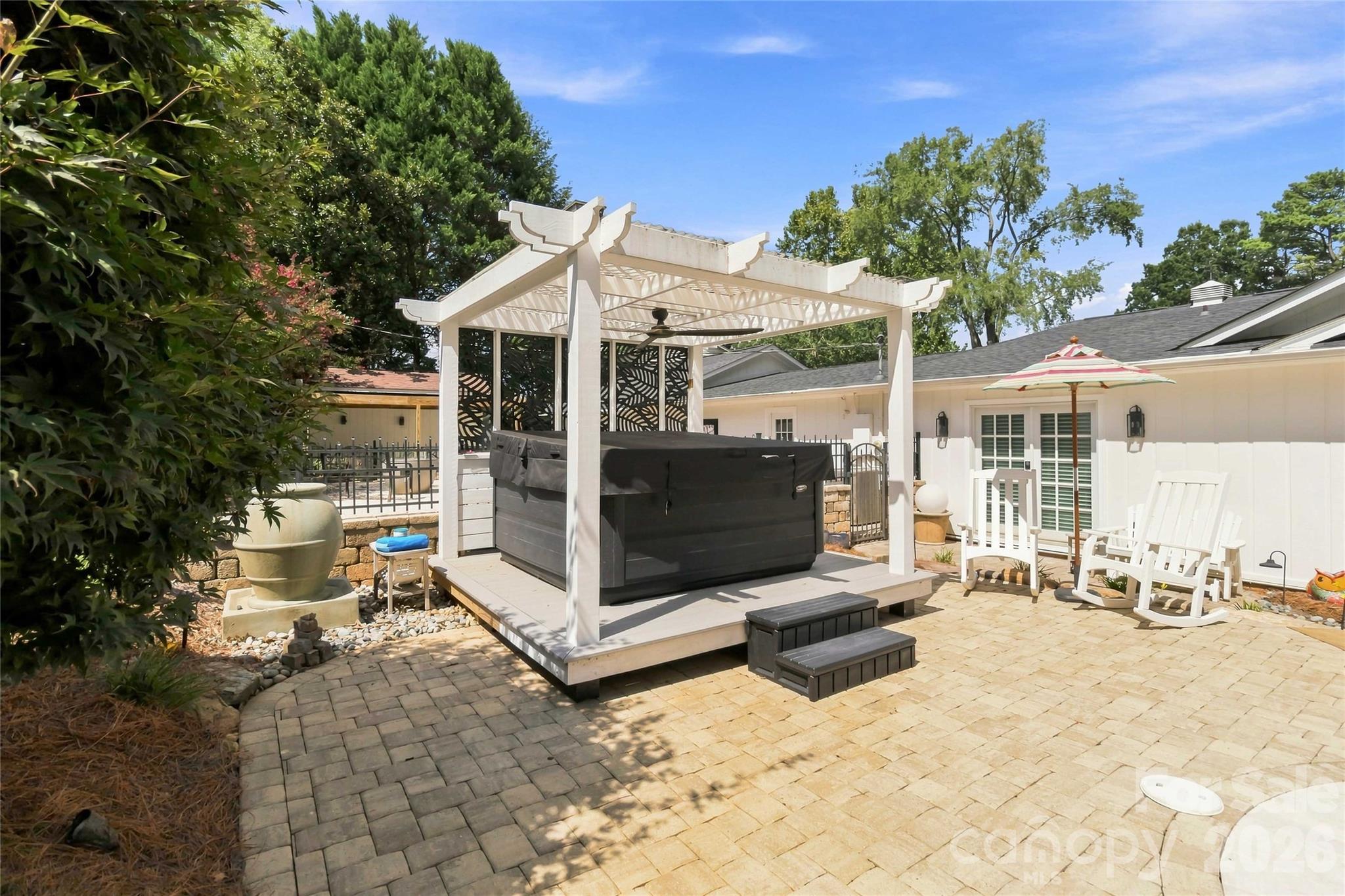 main property photo 36
