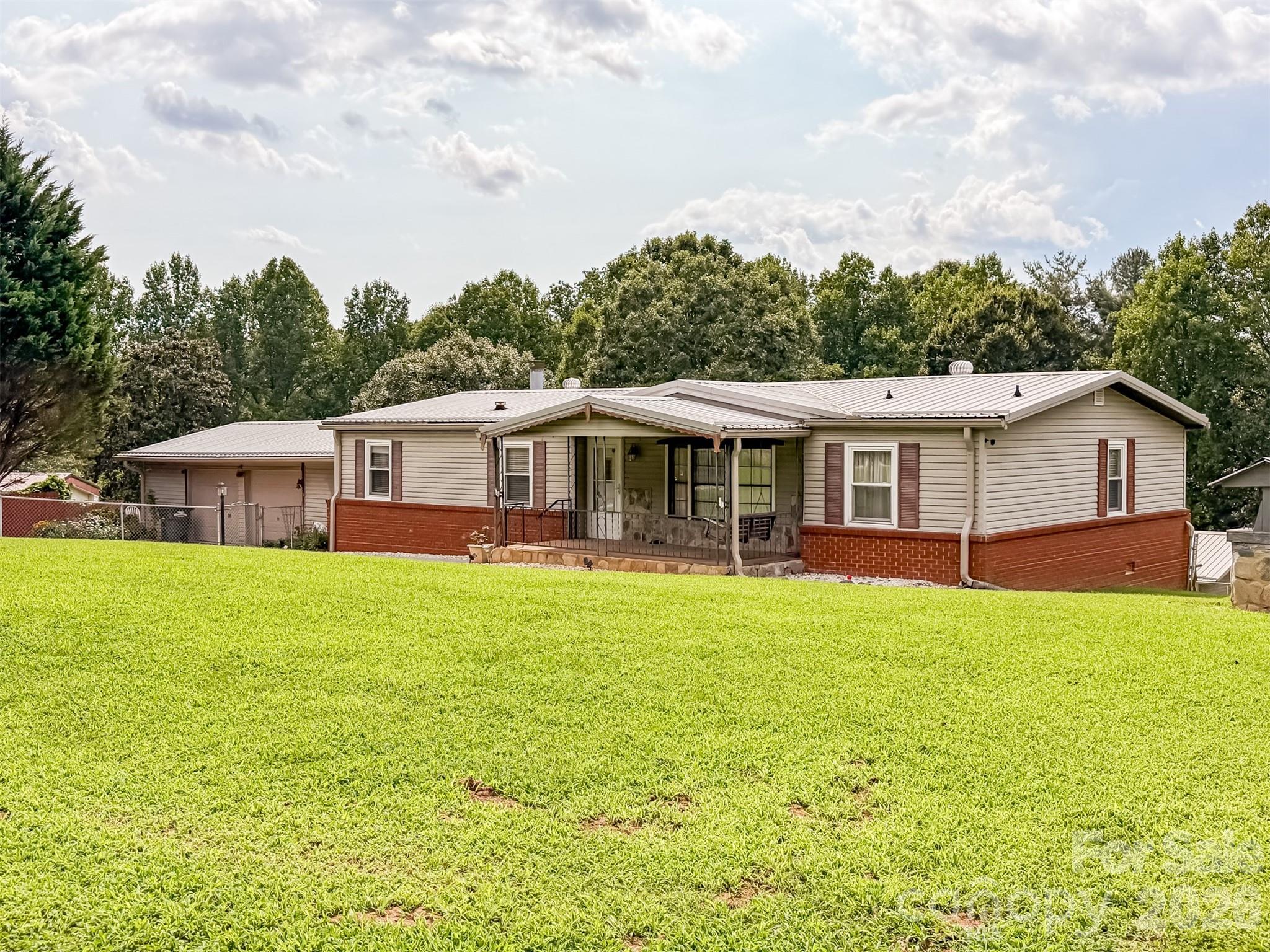 main property photo 2