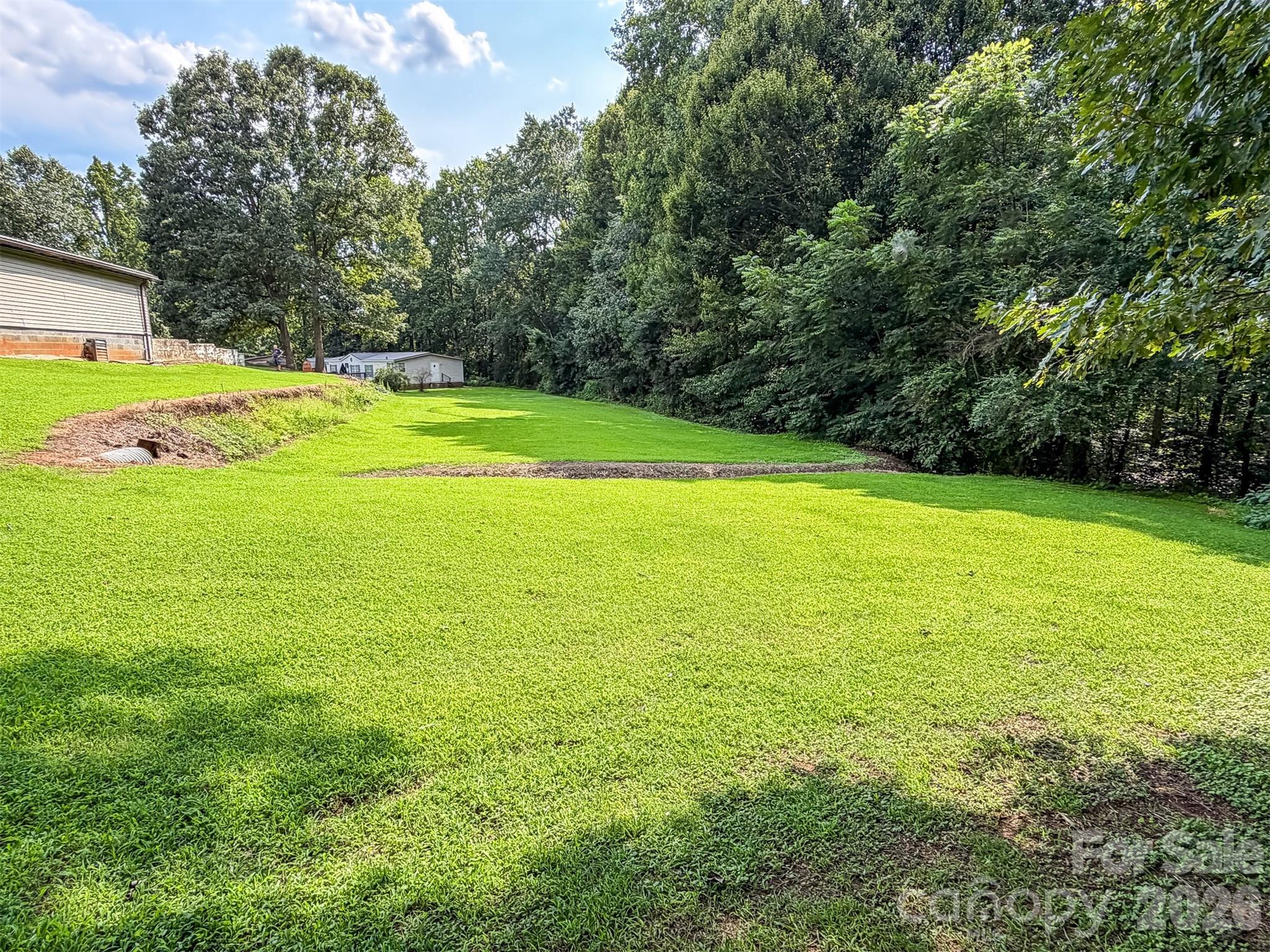 main property photo 41
