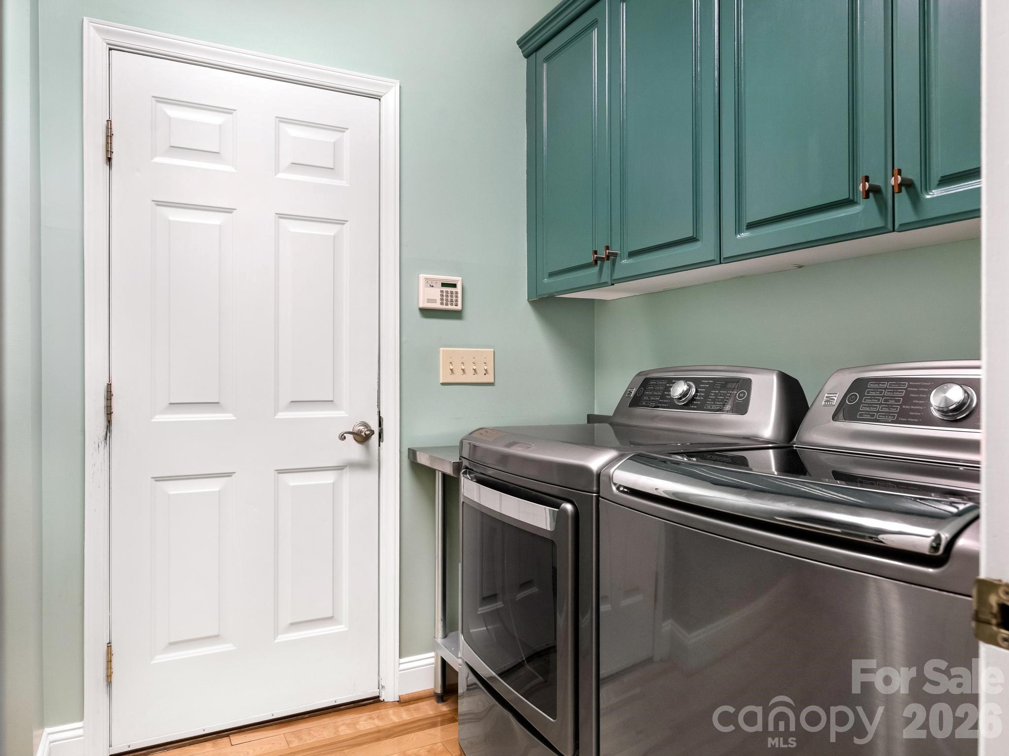main property photo 17