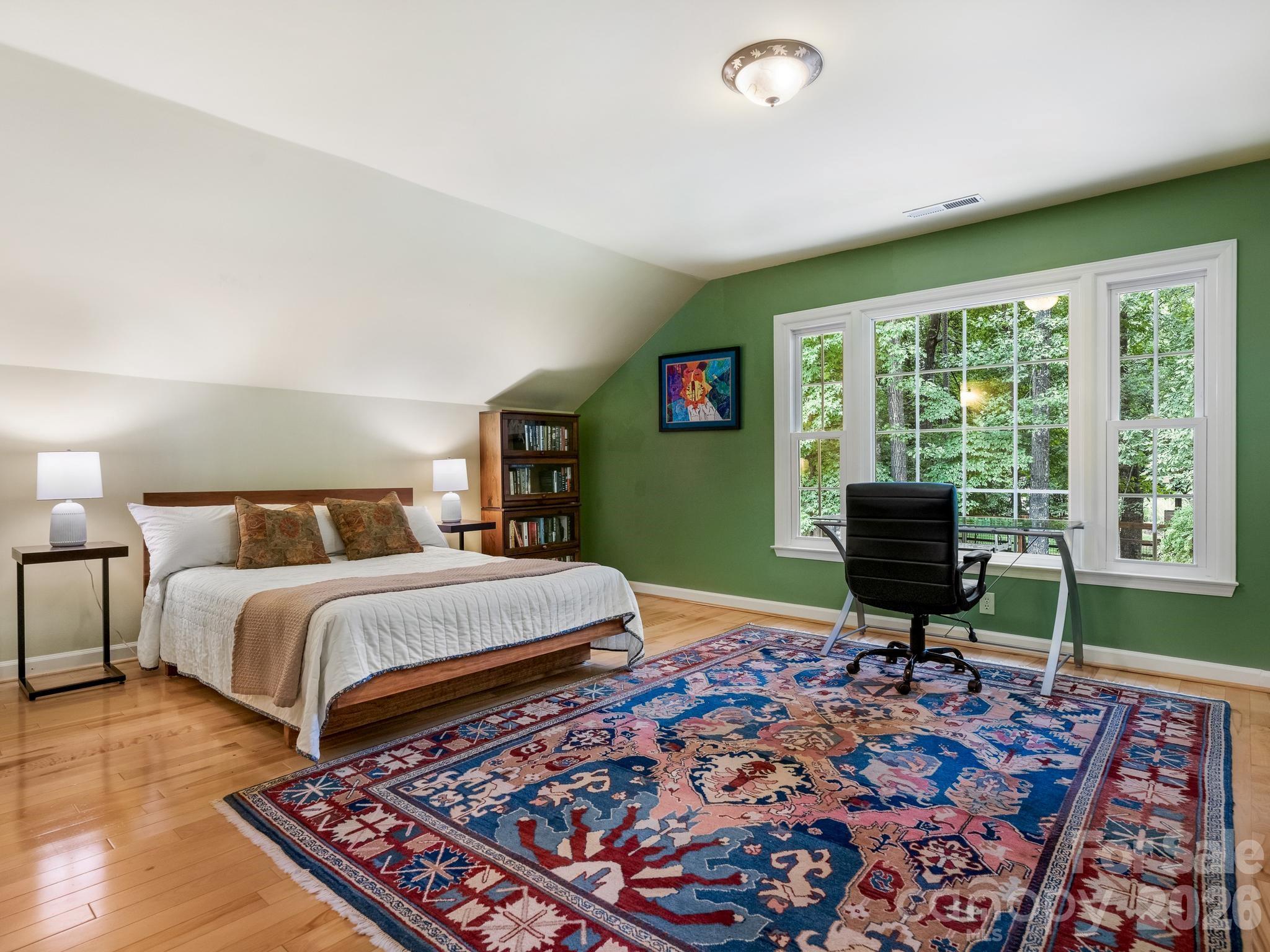 main property photo 27