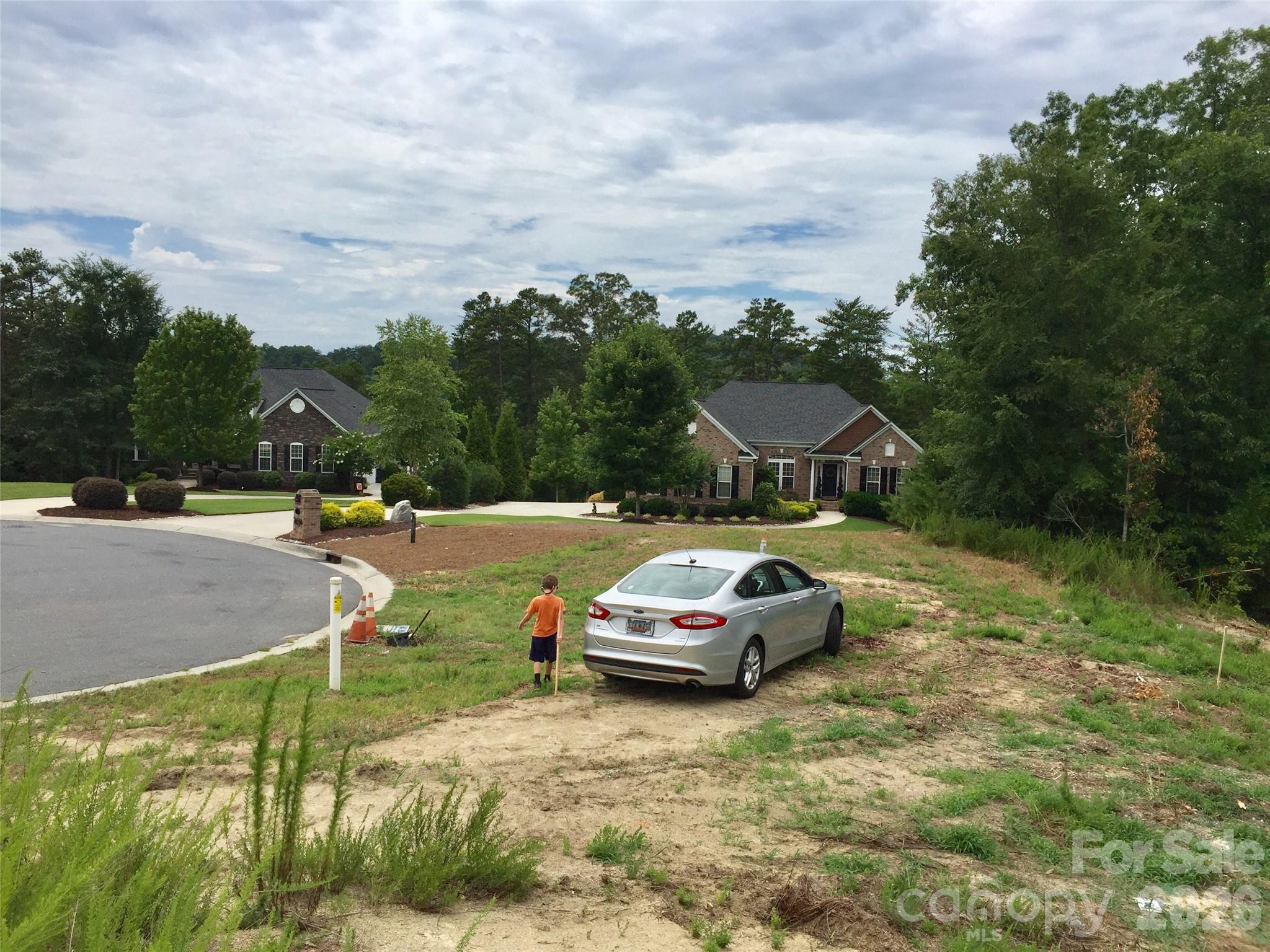 main property photo 8