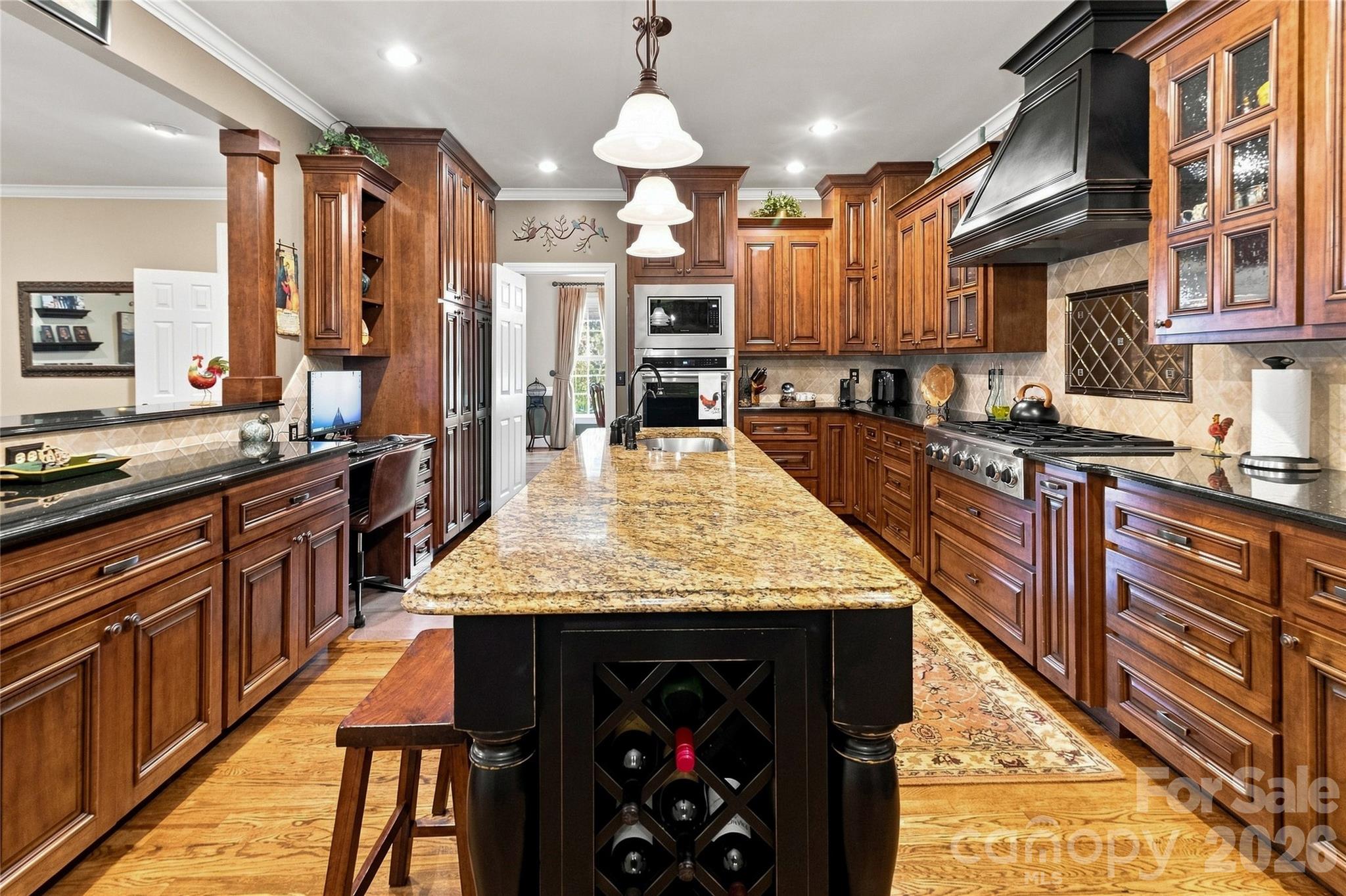 main property photo 15
