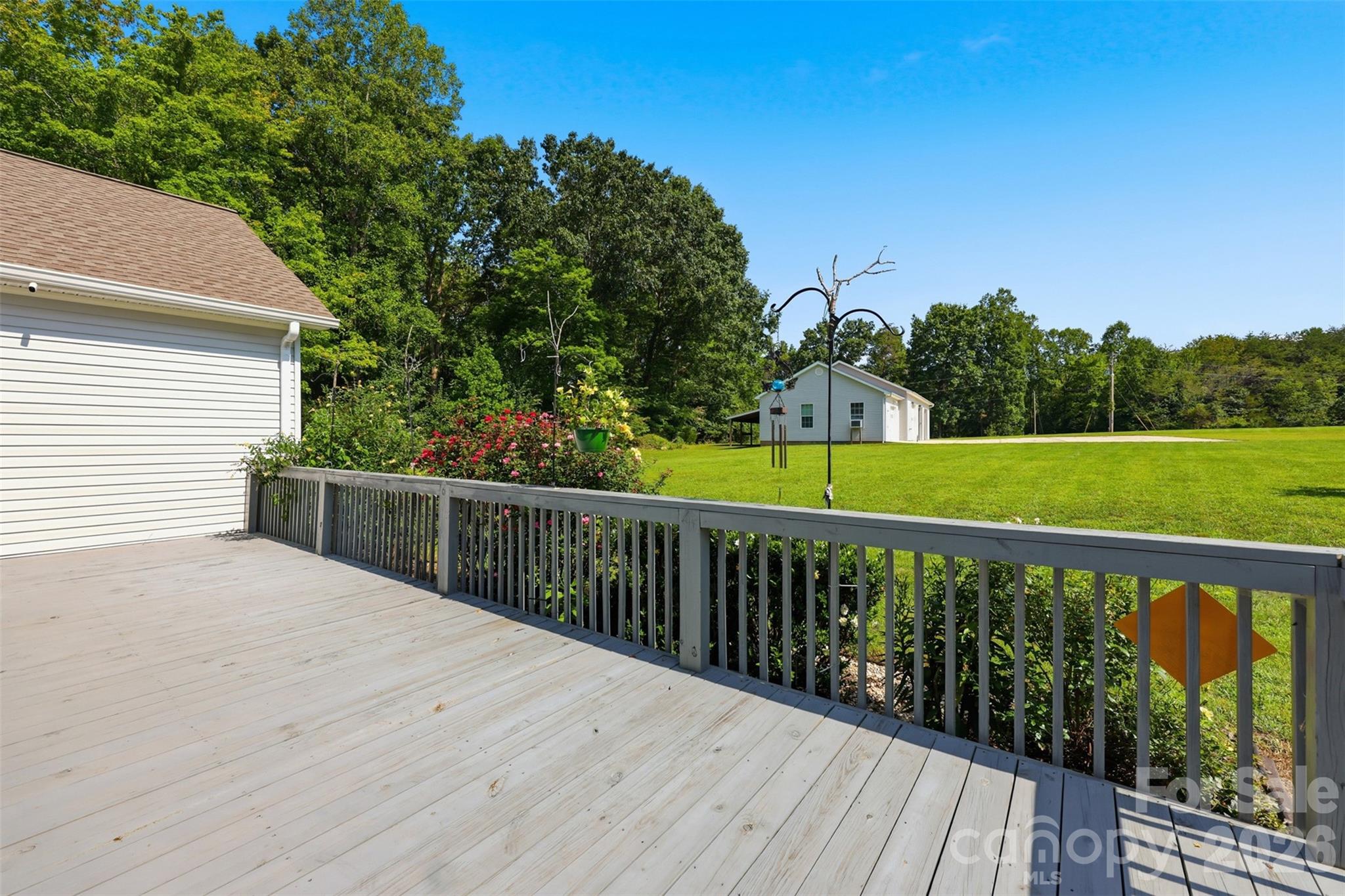 main property photo 45