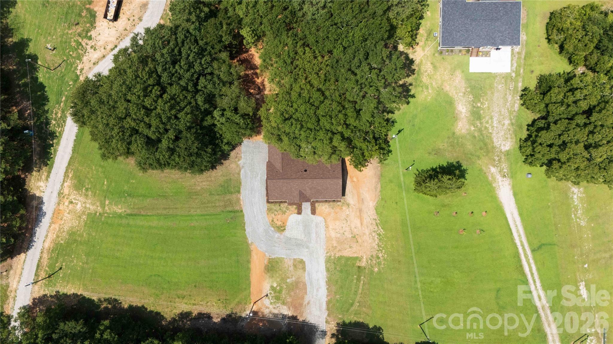 main property photo 40