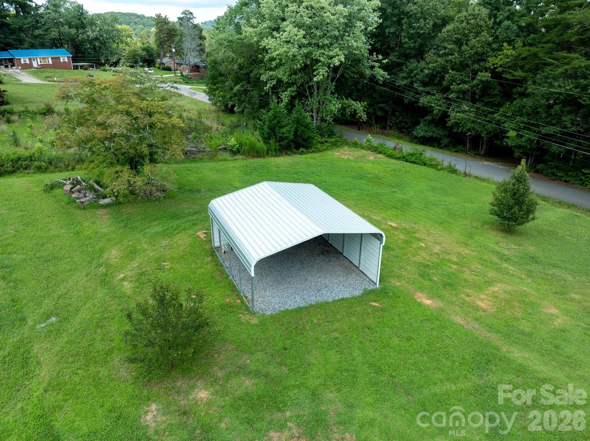 main property photo 41
