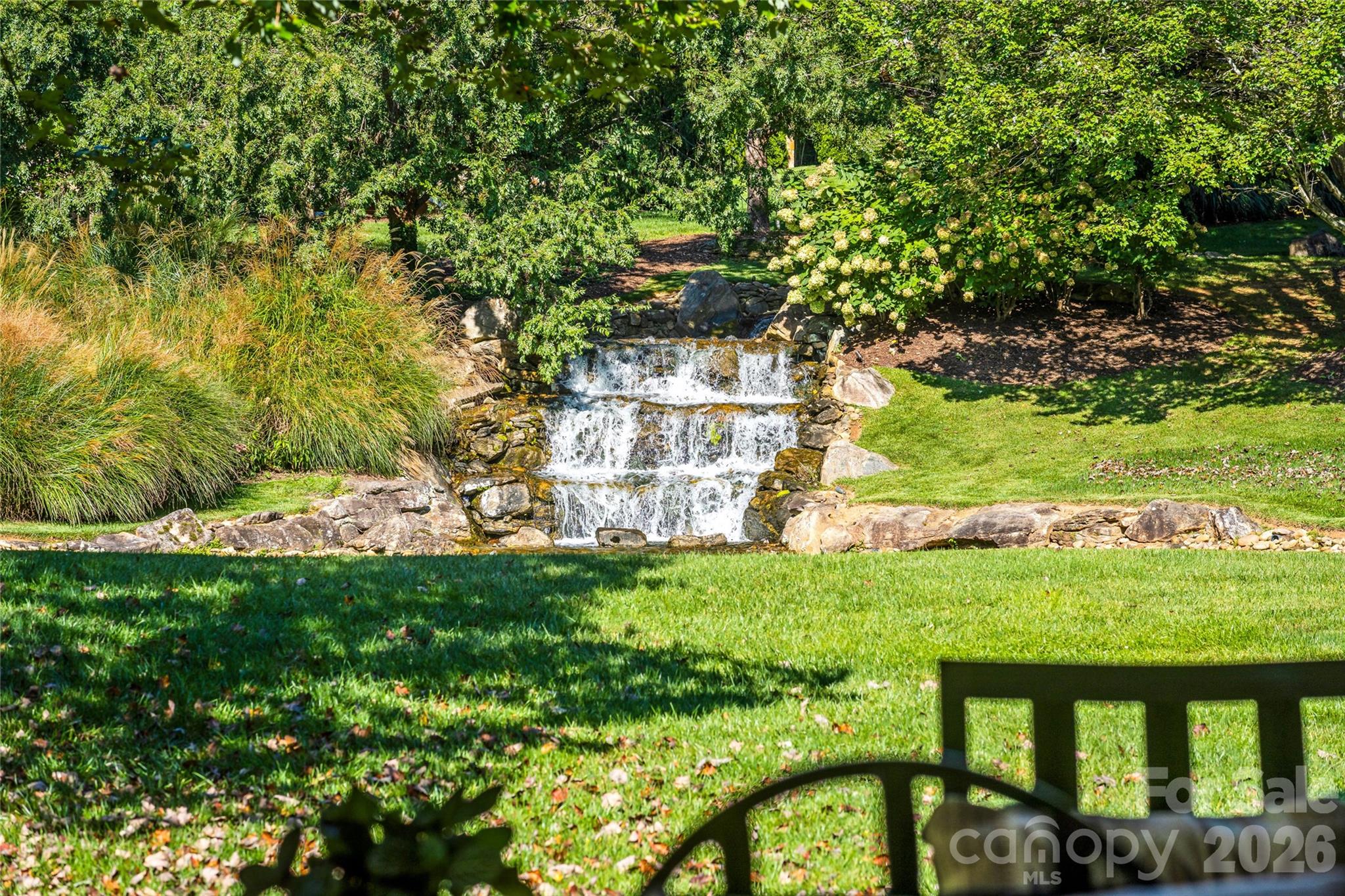 main property photo 14