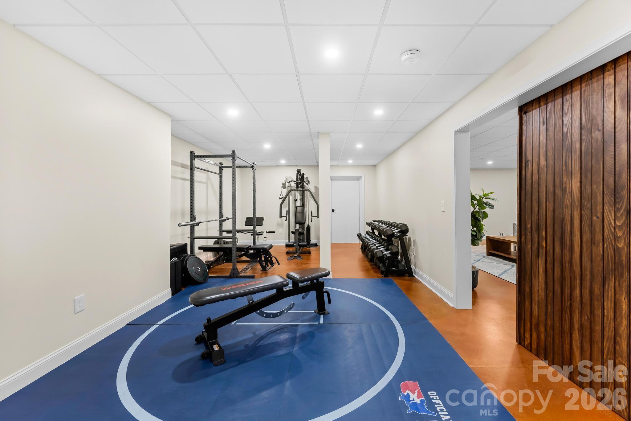 main property photo 40