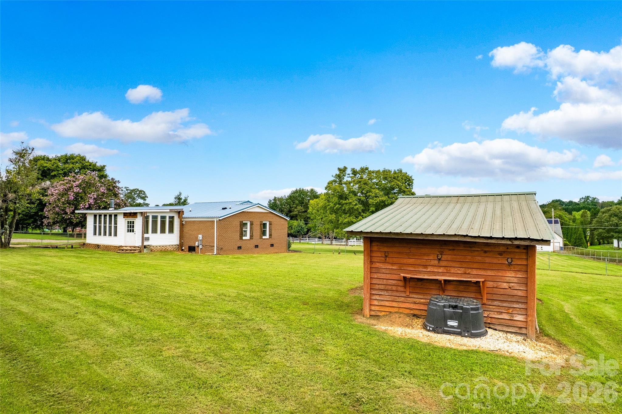 main property photo 12